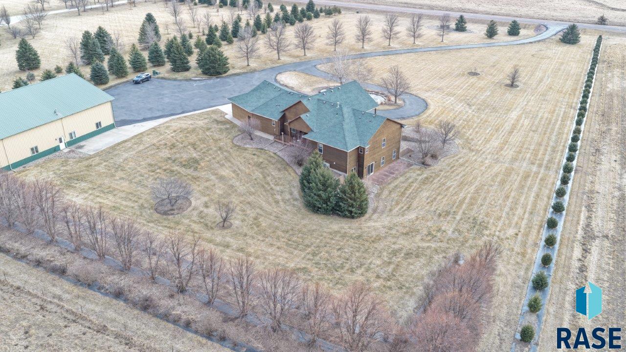main property photo 81