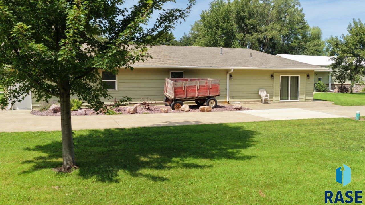 main property photo 75