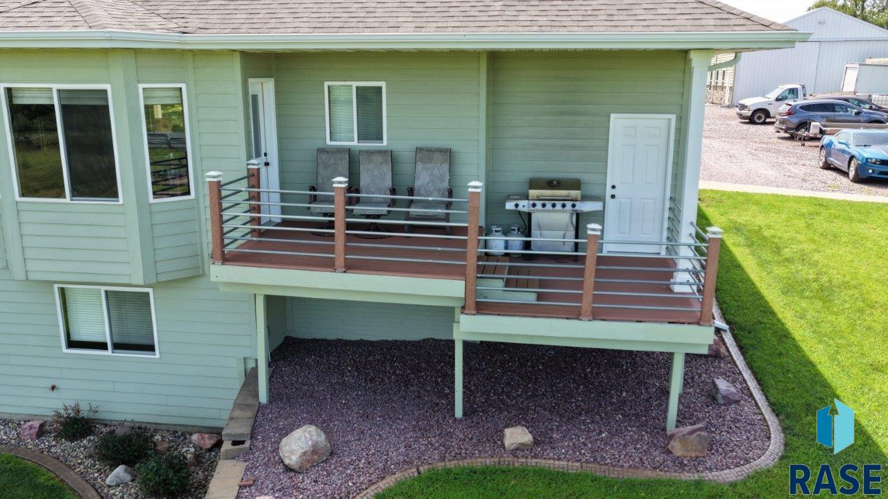 main property photo 82
