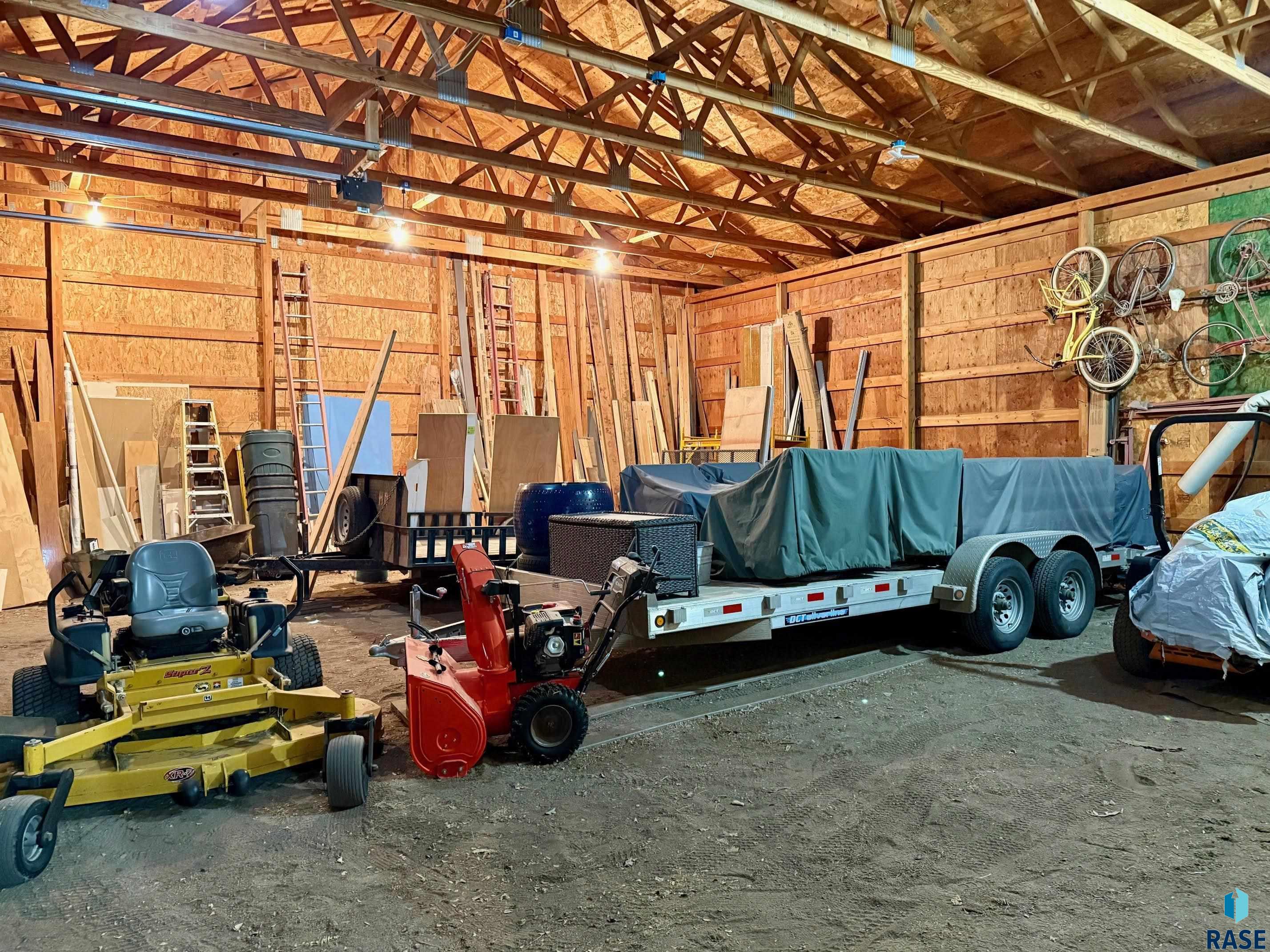 main property photo 66