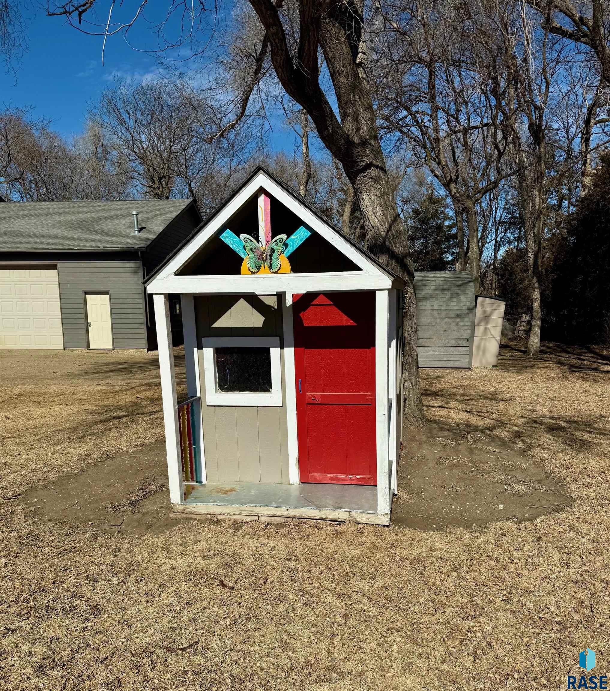 main property photo 67