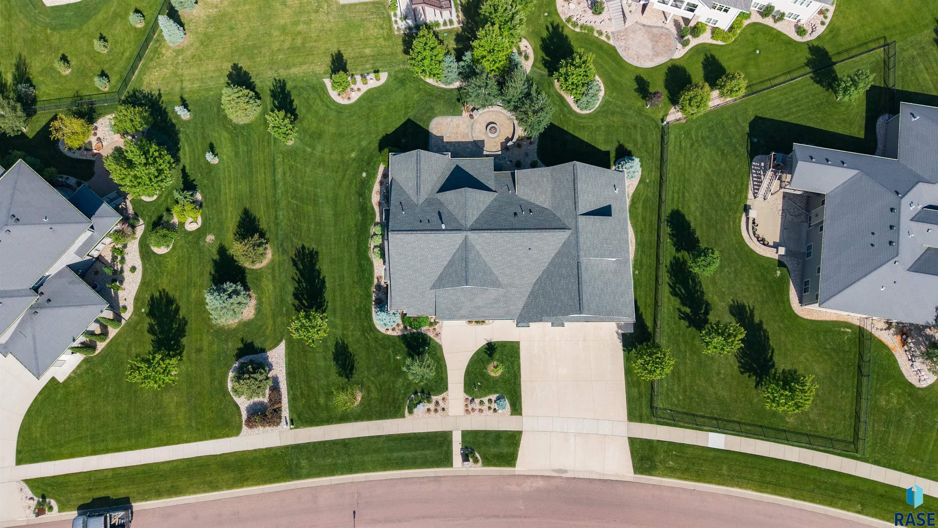 main property photo 79