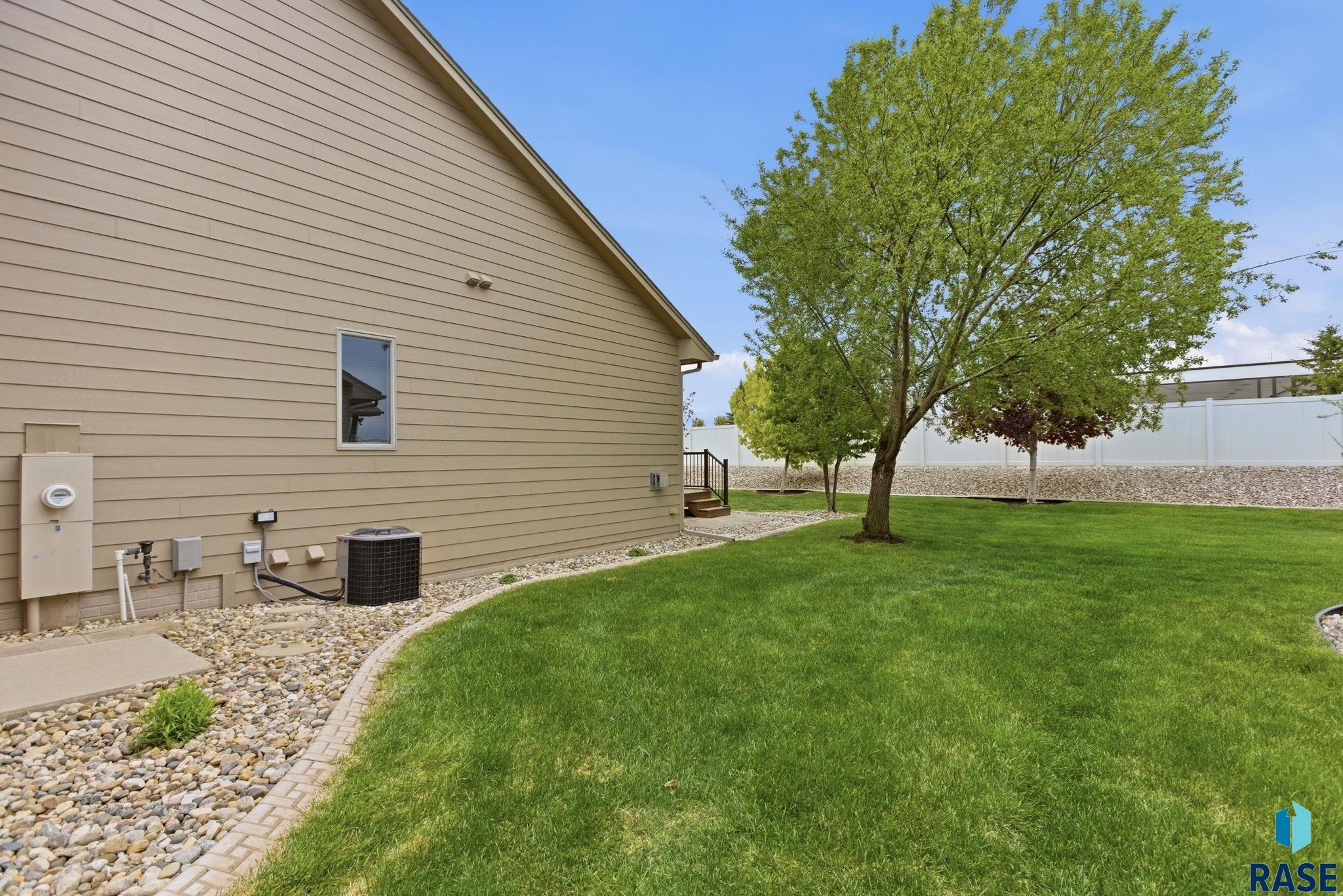 main property photo 58