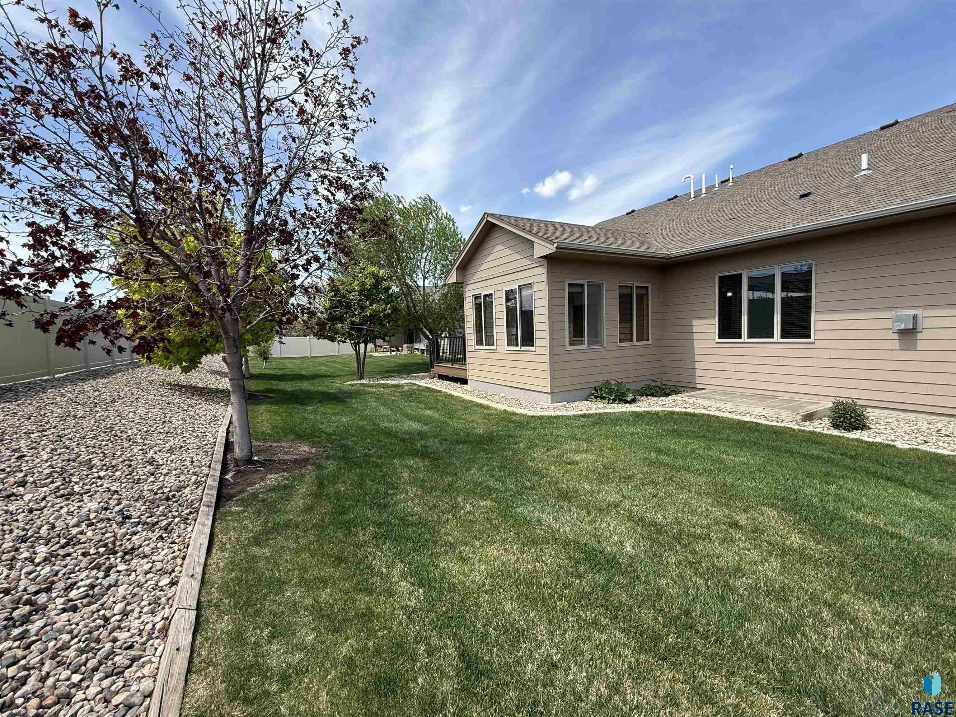 main property photo 66