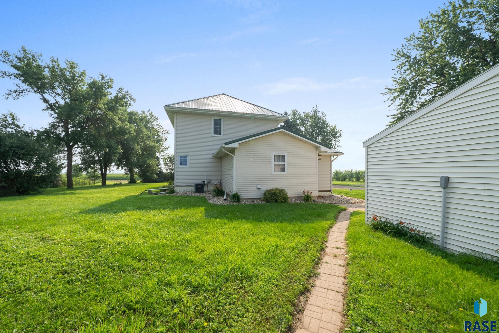 main property photo 49