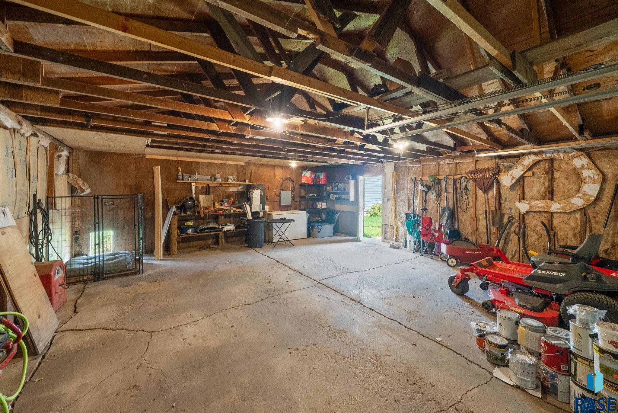 main property photo 66