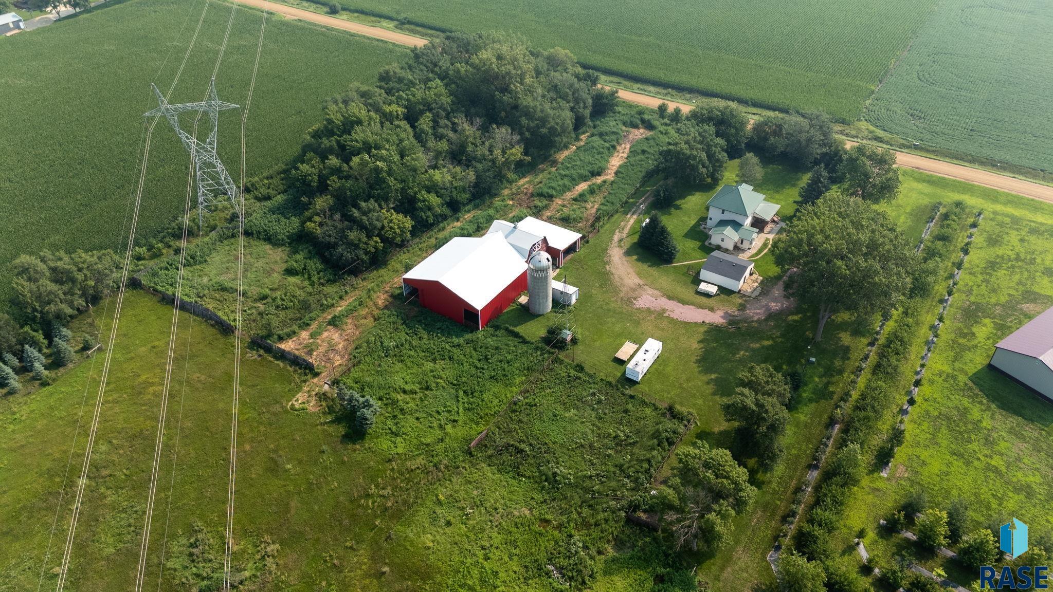 main property photo 77