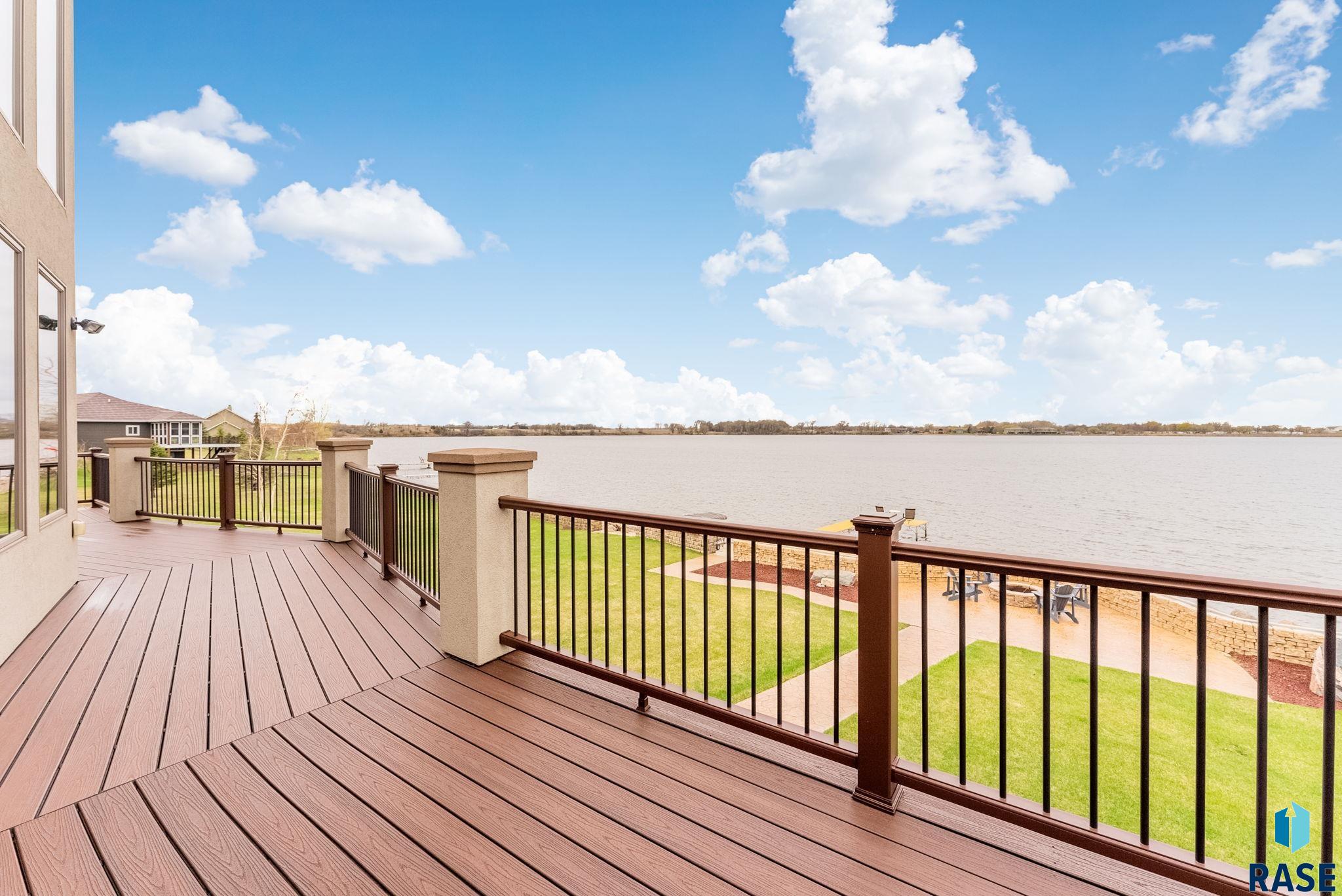 main property photo 50