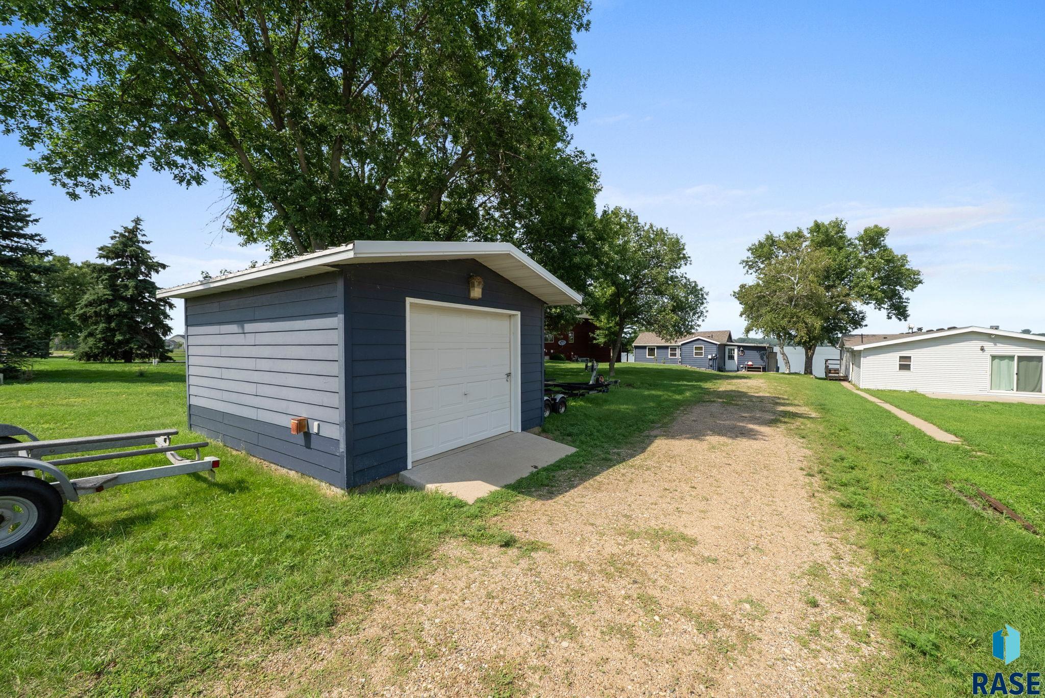 main property photo 54