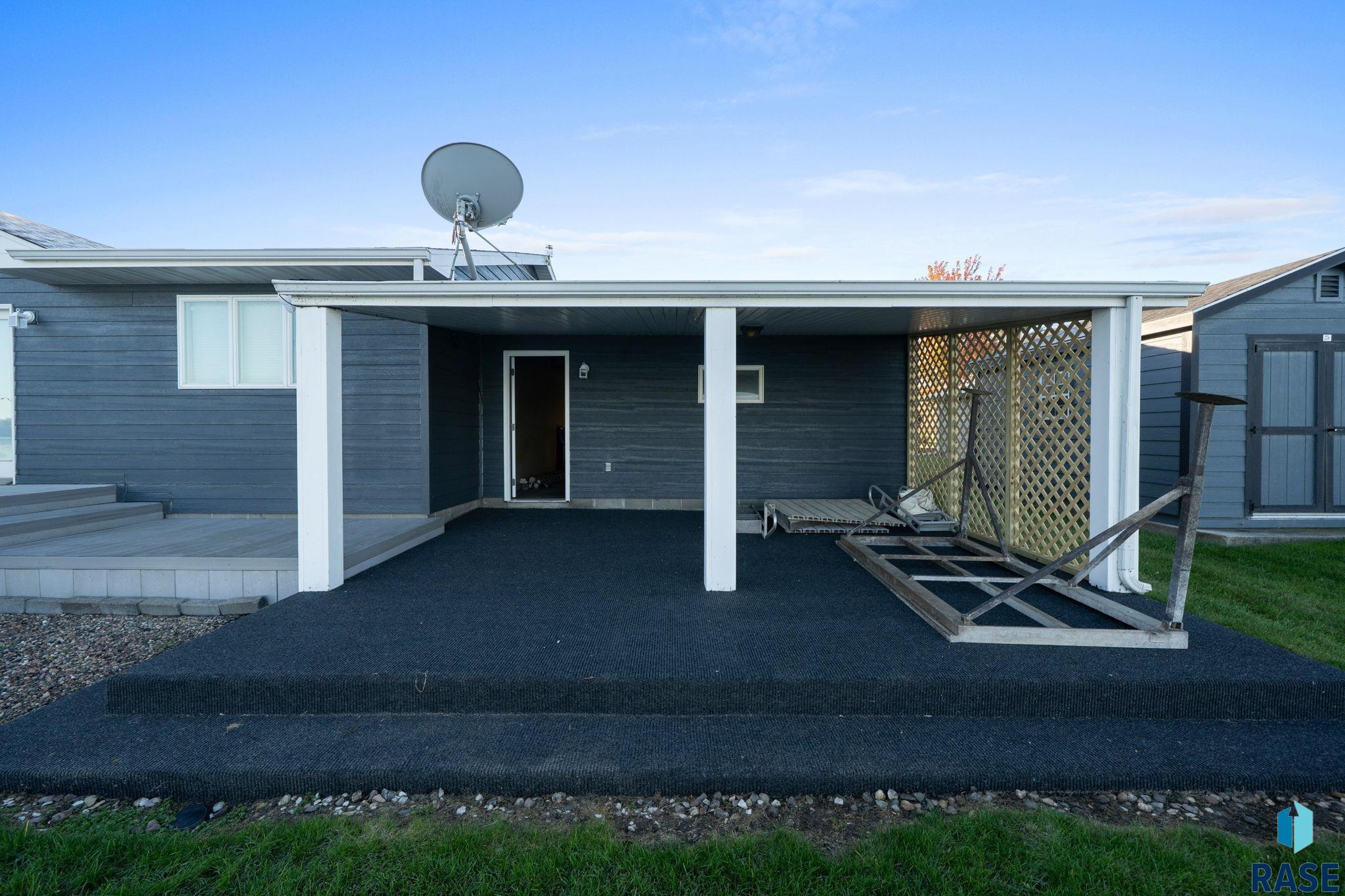 main property photo 46