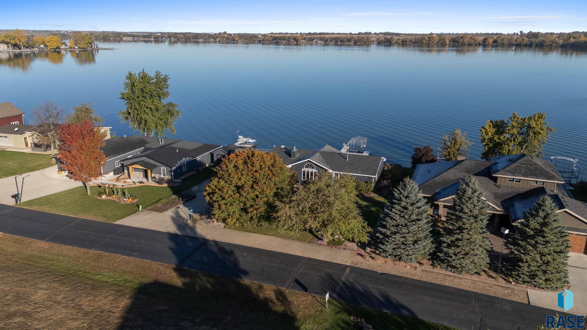 main property photo 59