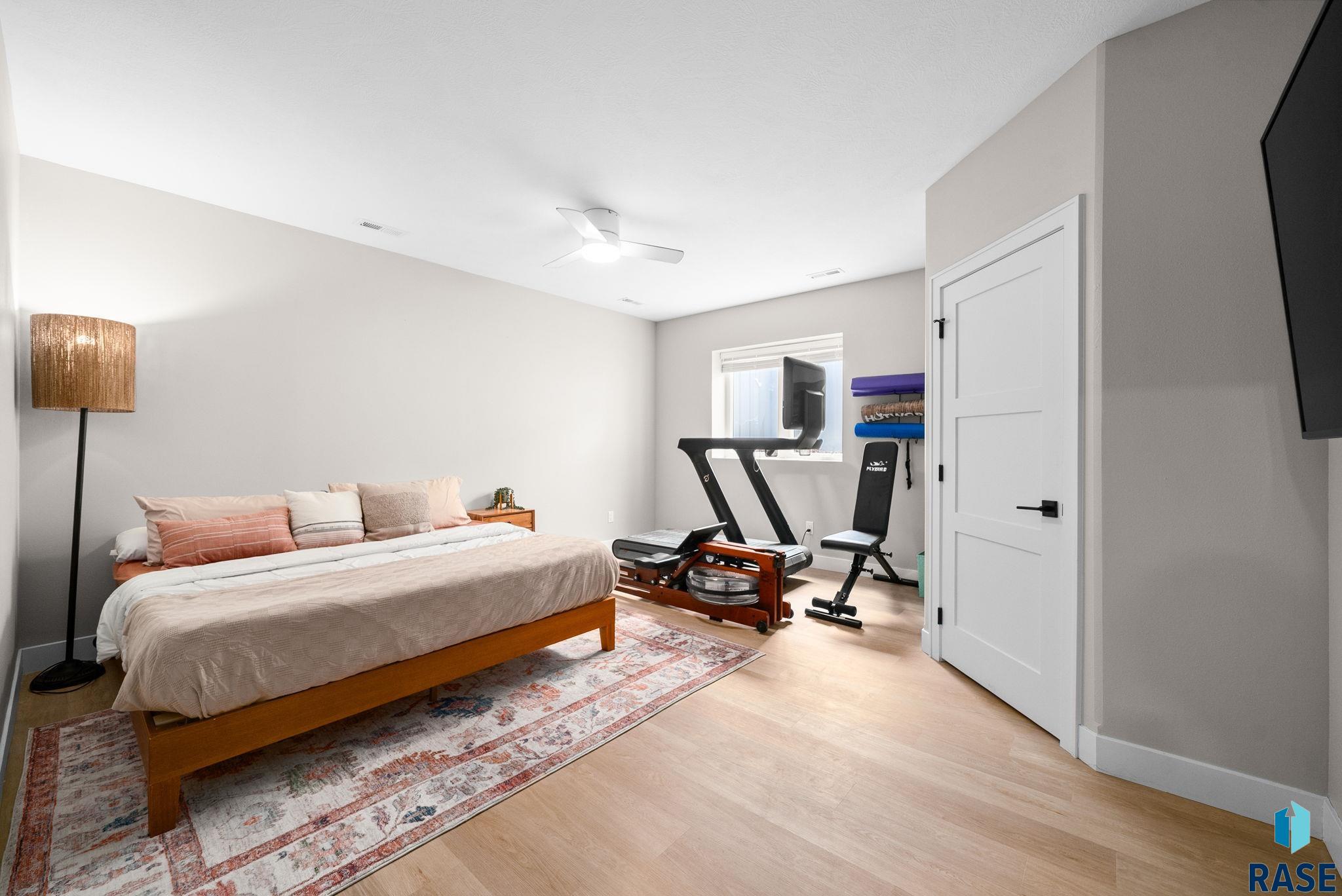 main property photo 60