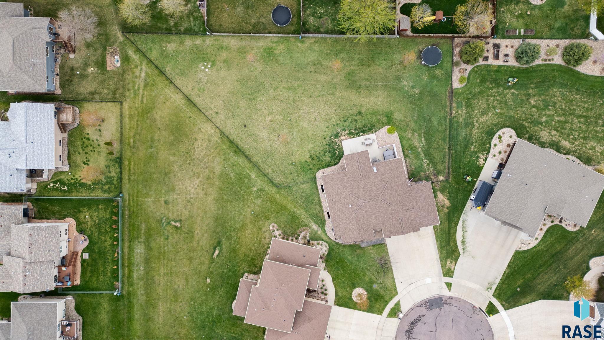 main property photo 83