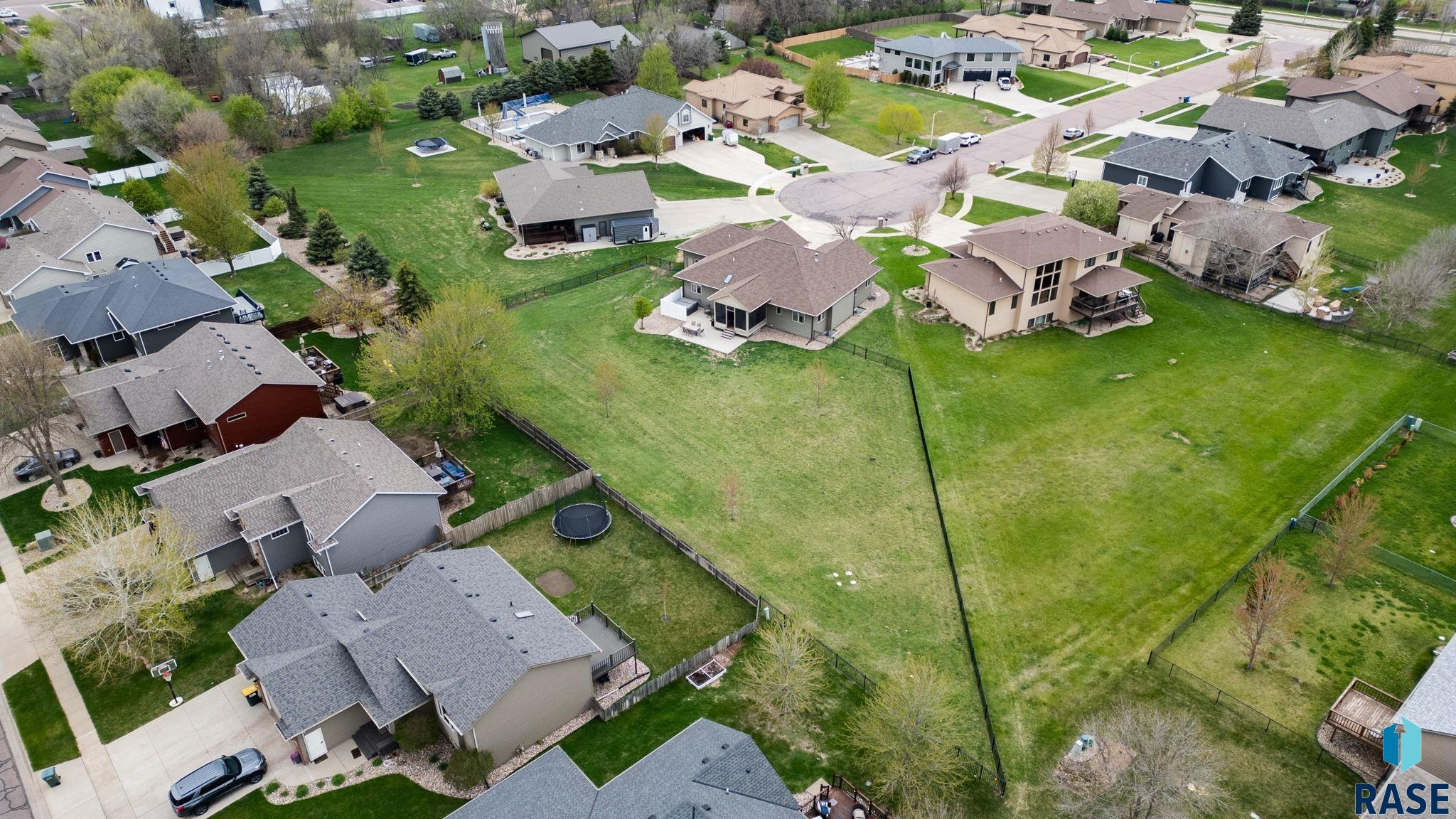 main property photo 85