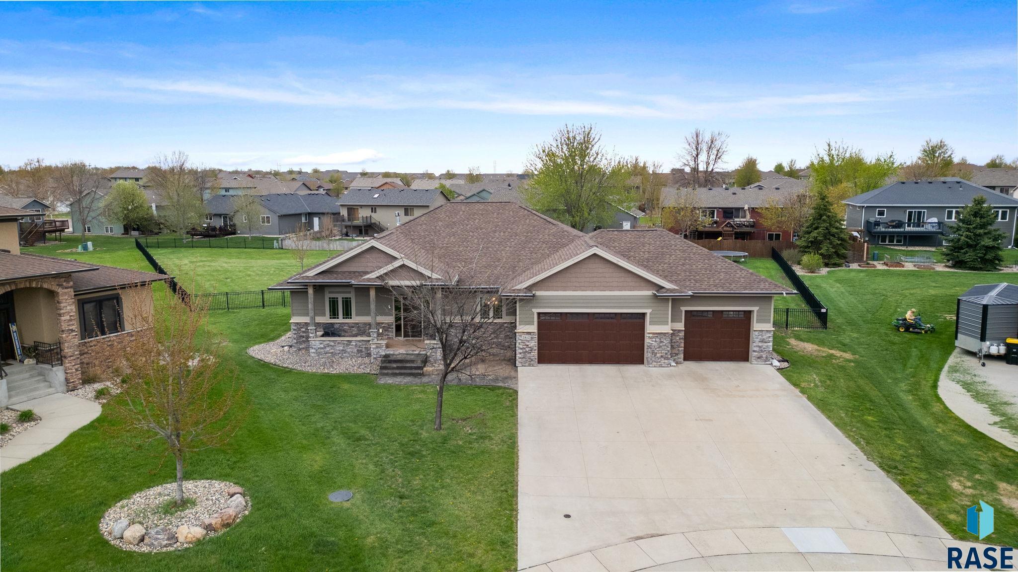 main property photo 88