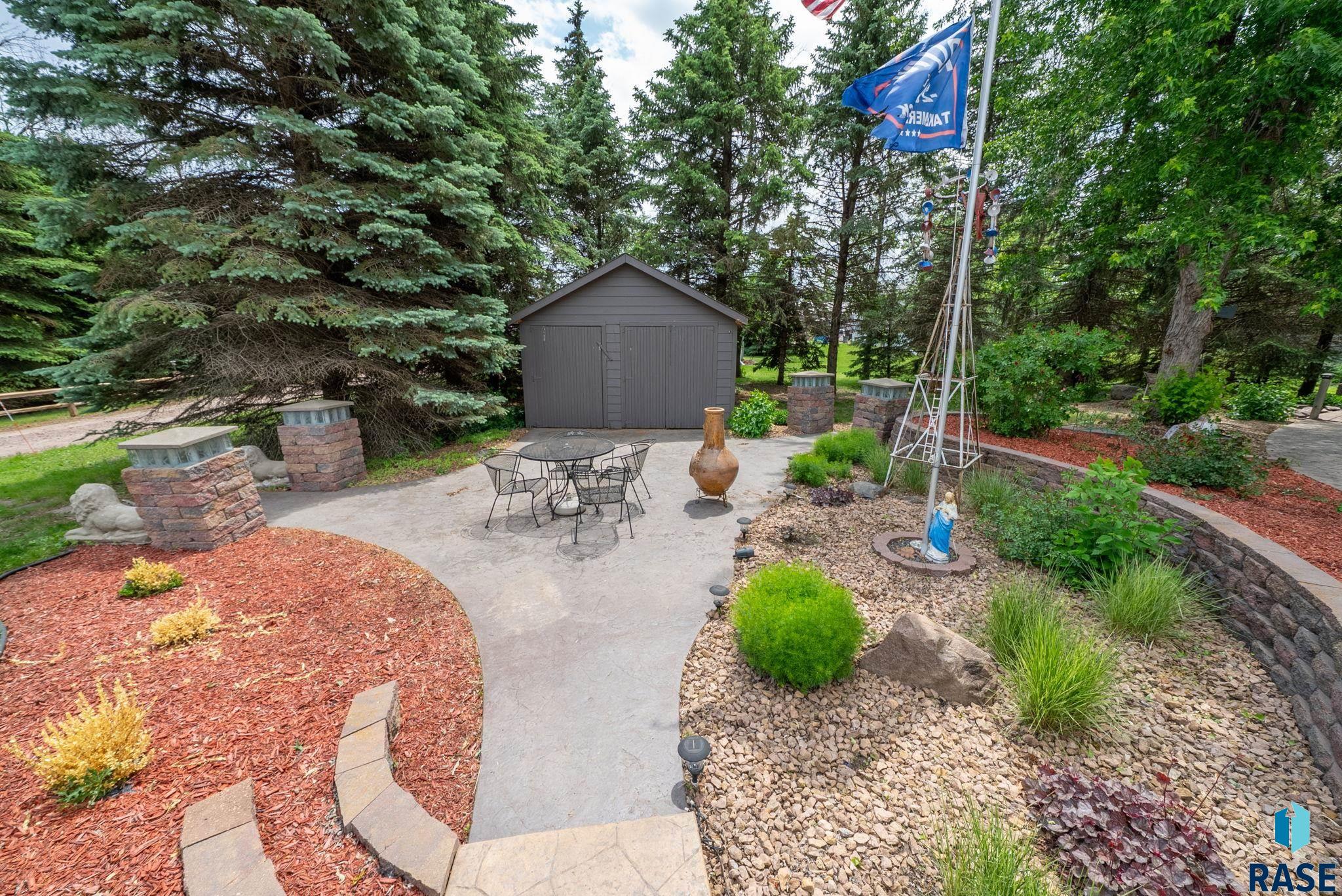 main property photo 29
