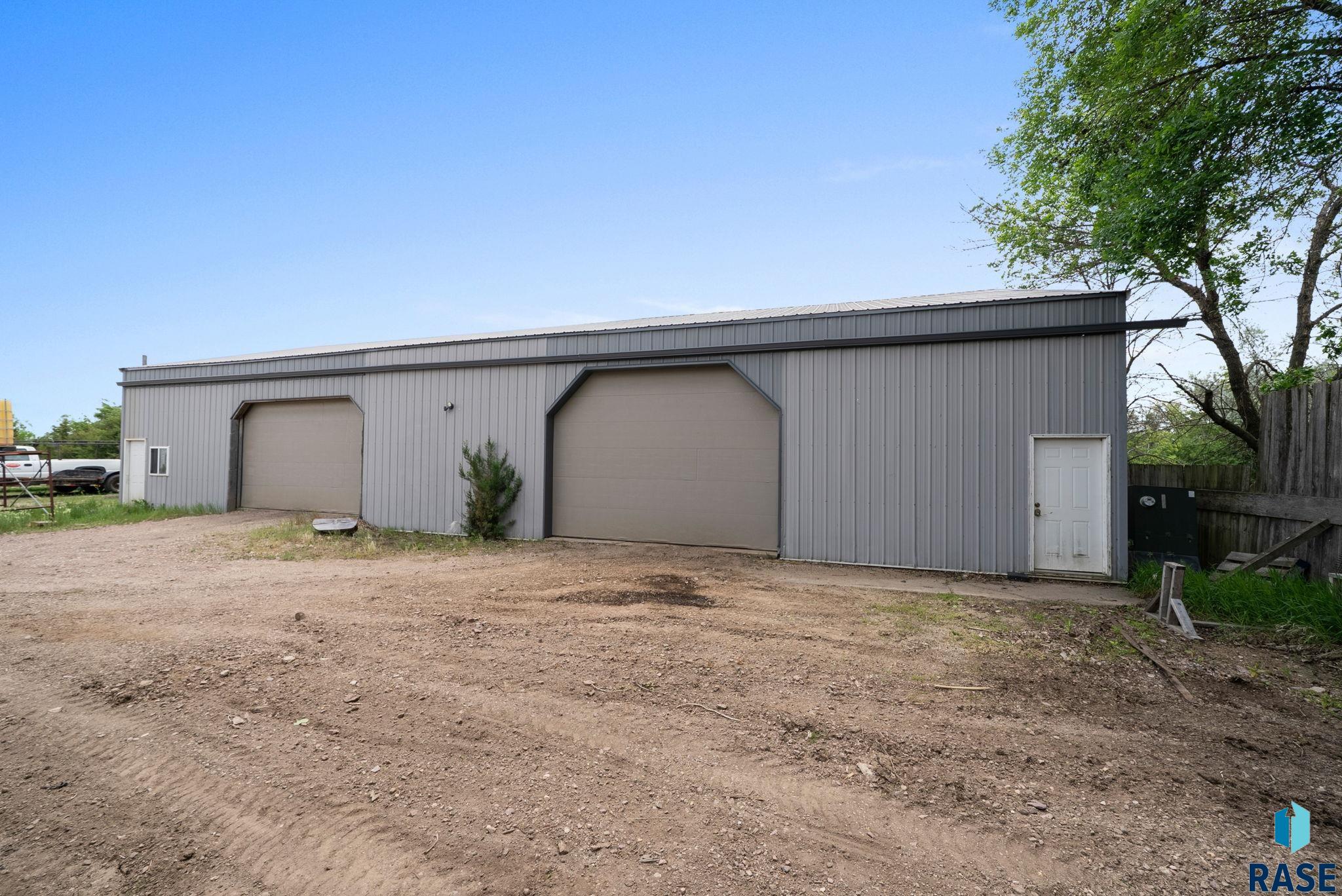 main property photo 42