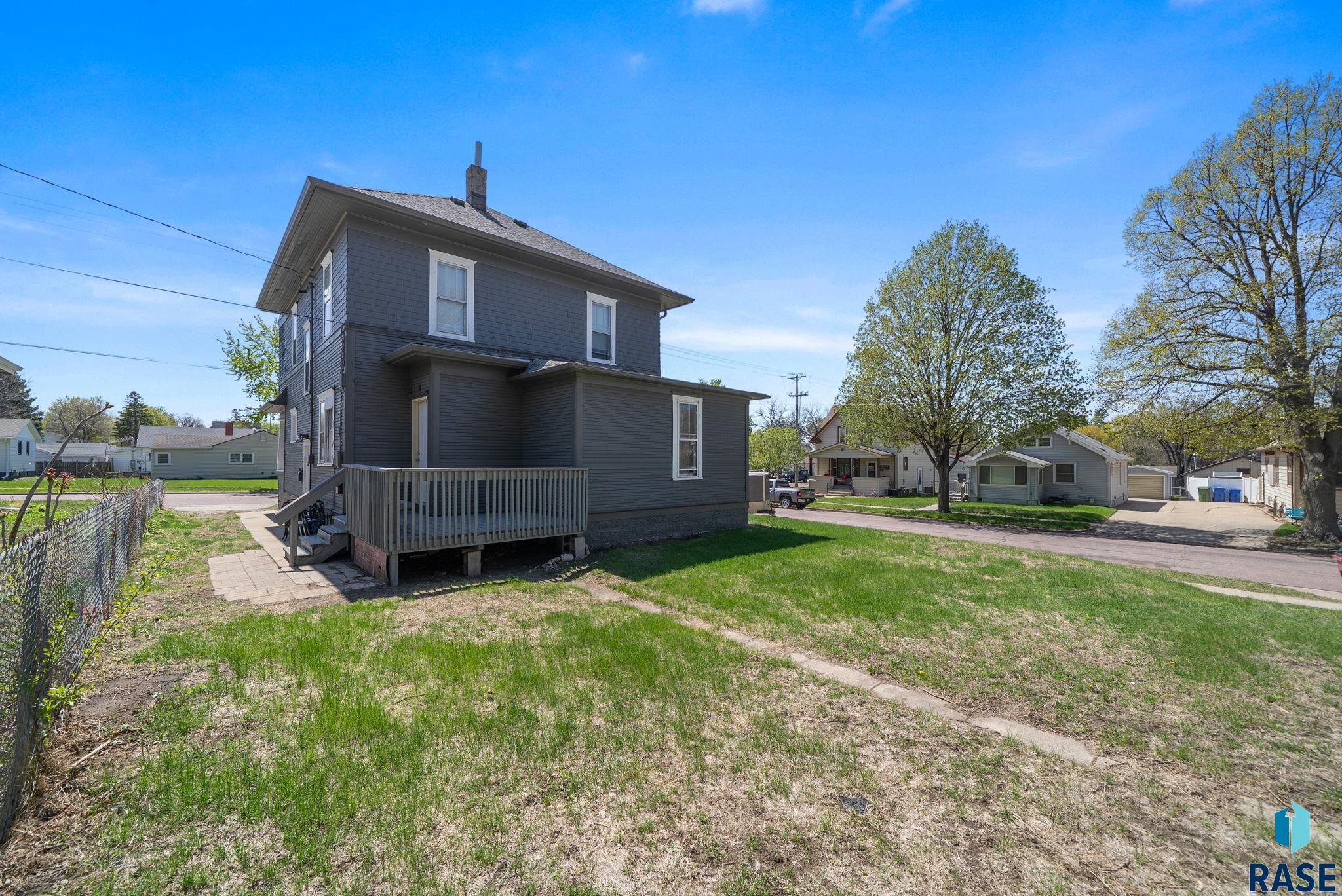 main property photo 7