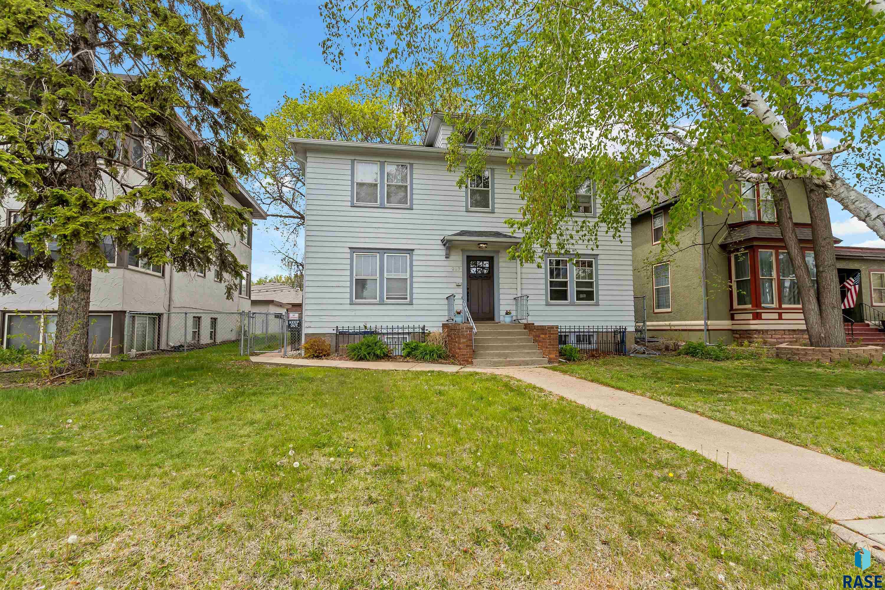 main property photo 1