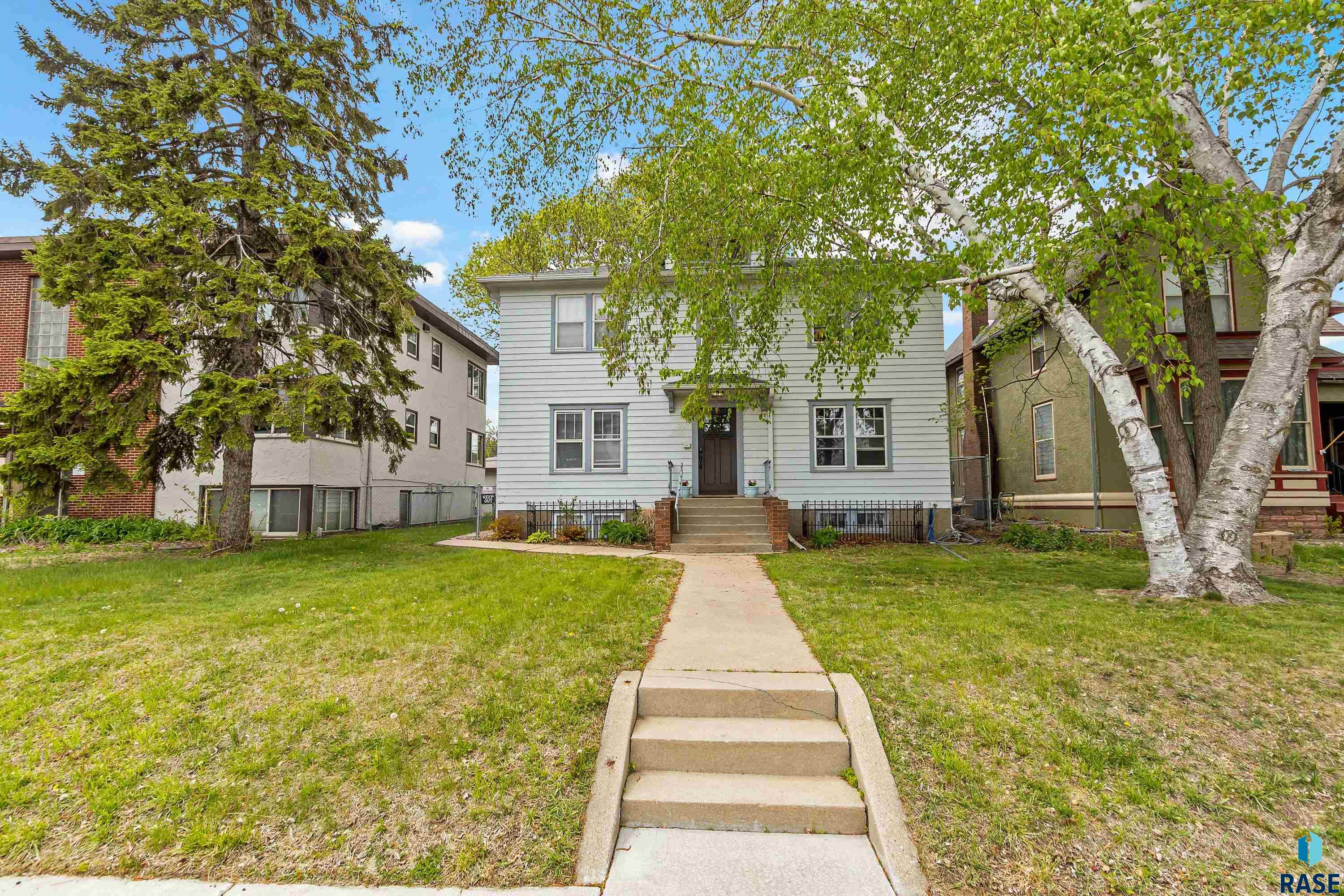 main property photo 2