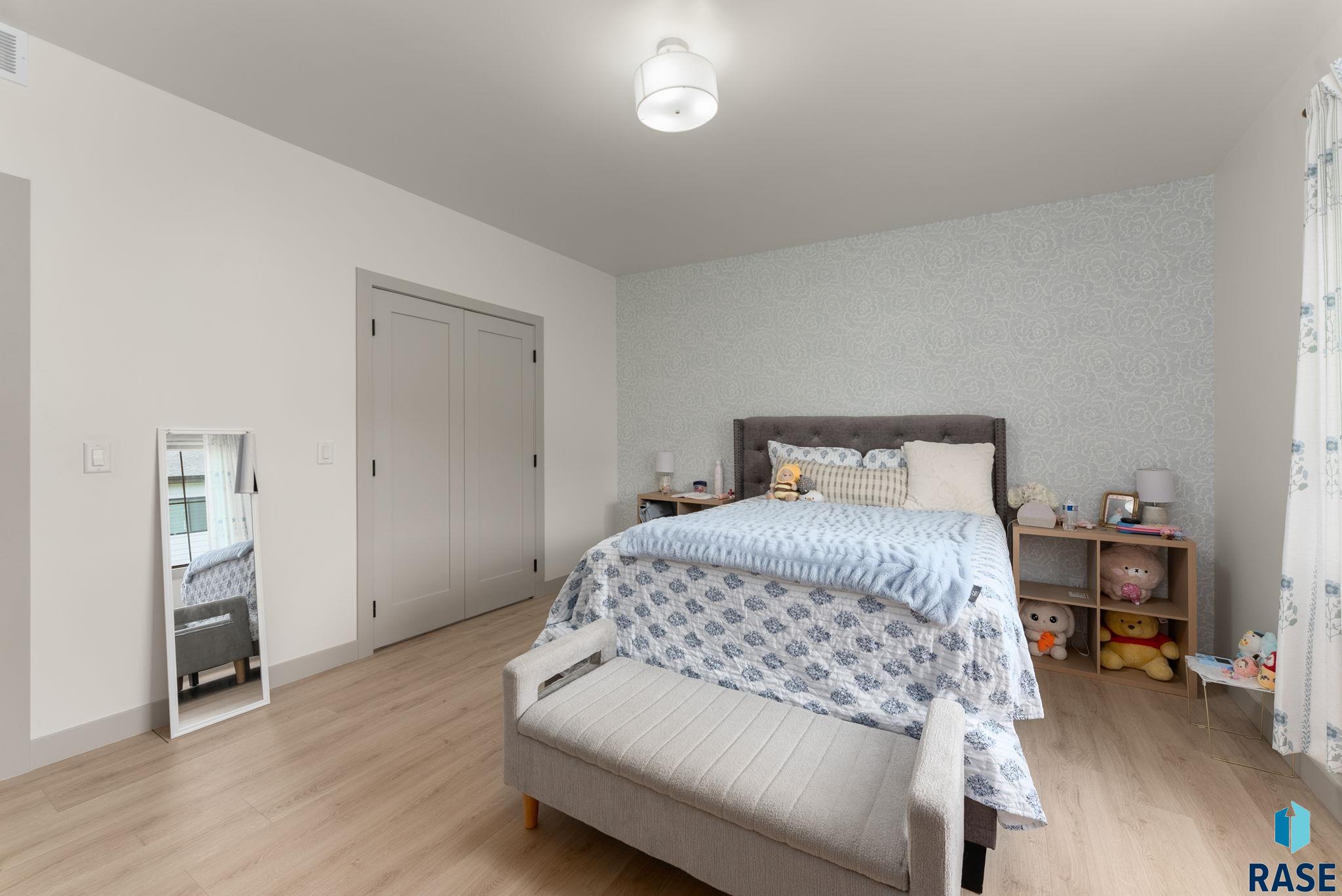 main property photo 81