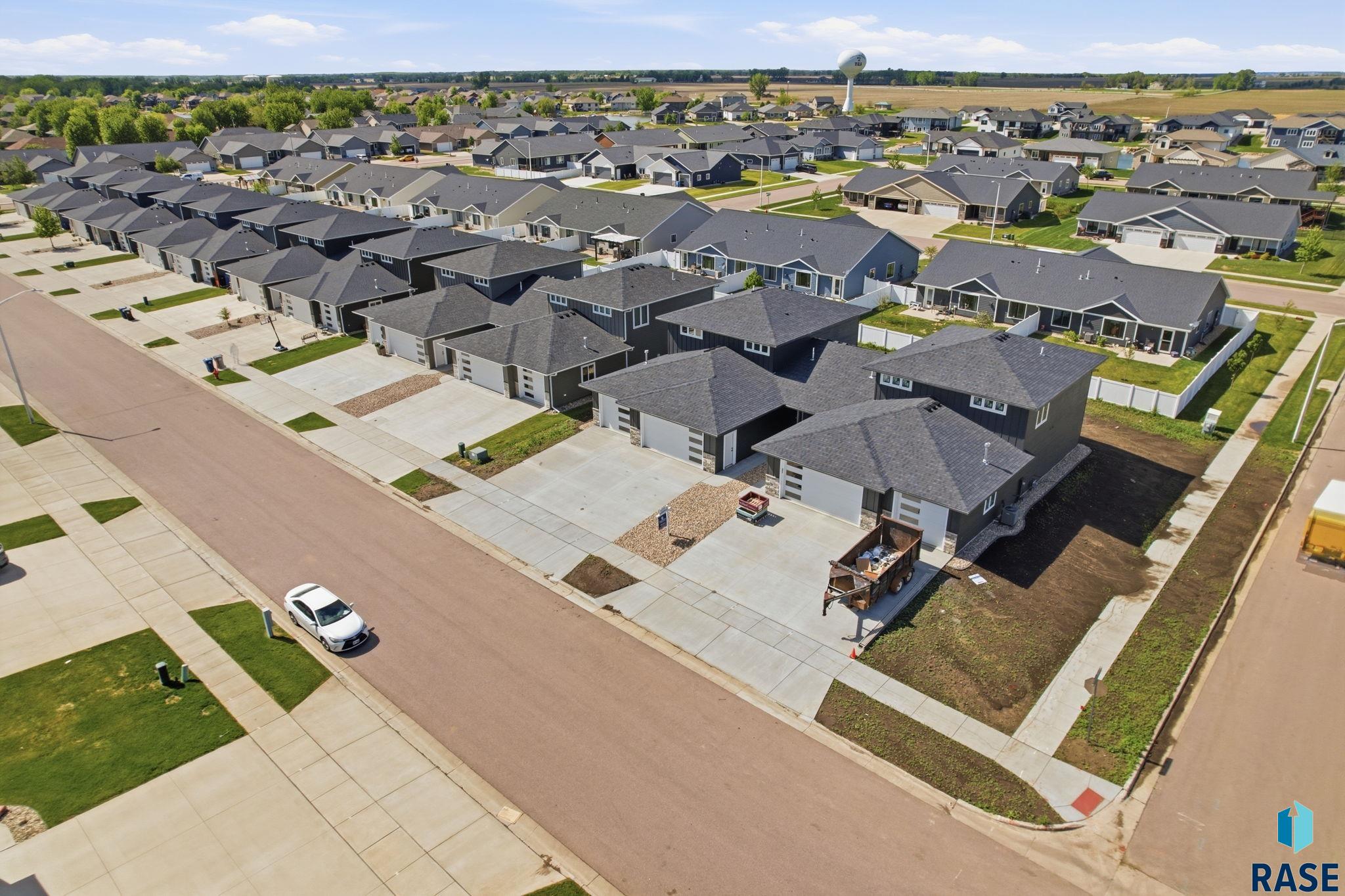 main property photo 76