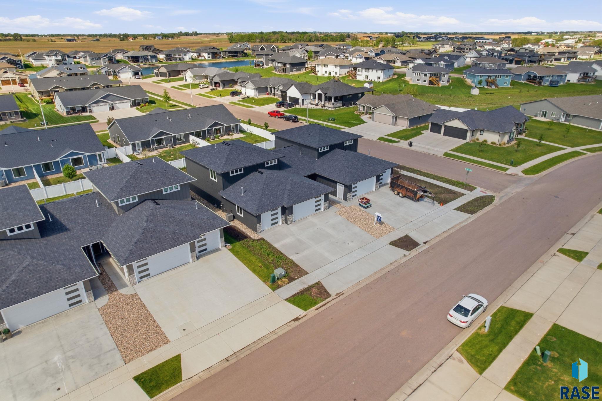 main property photo 77