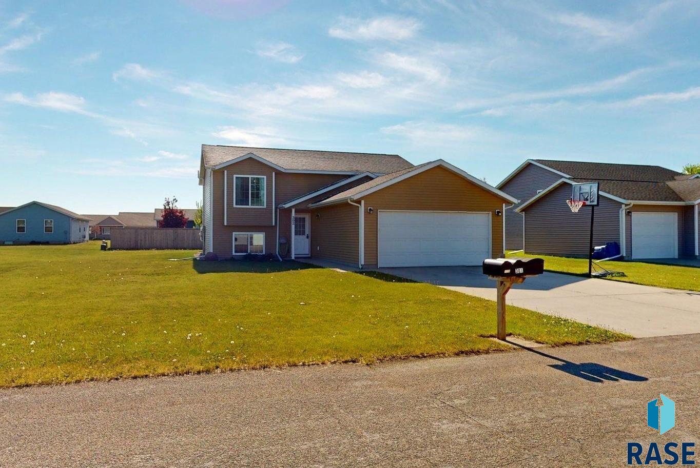 main property photo 59