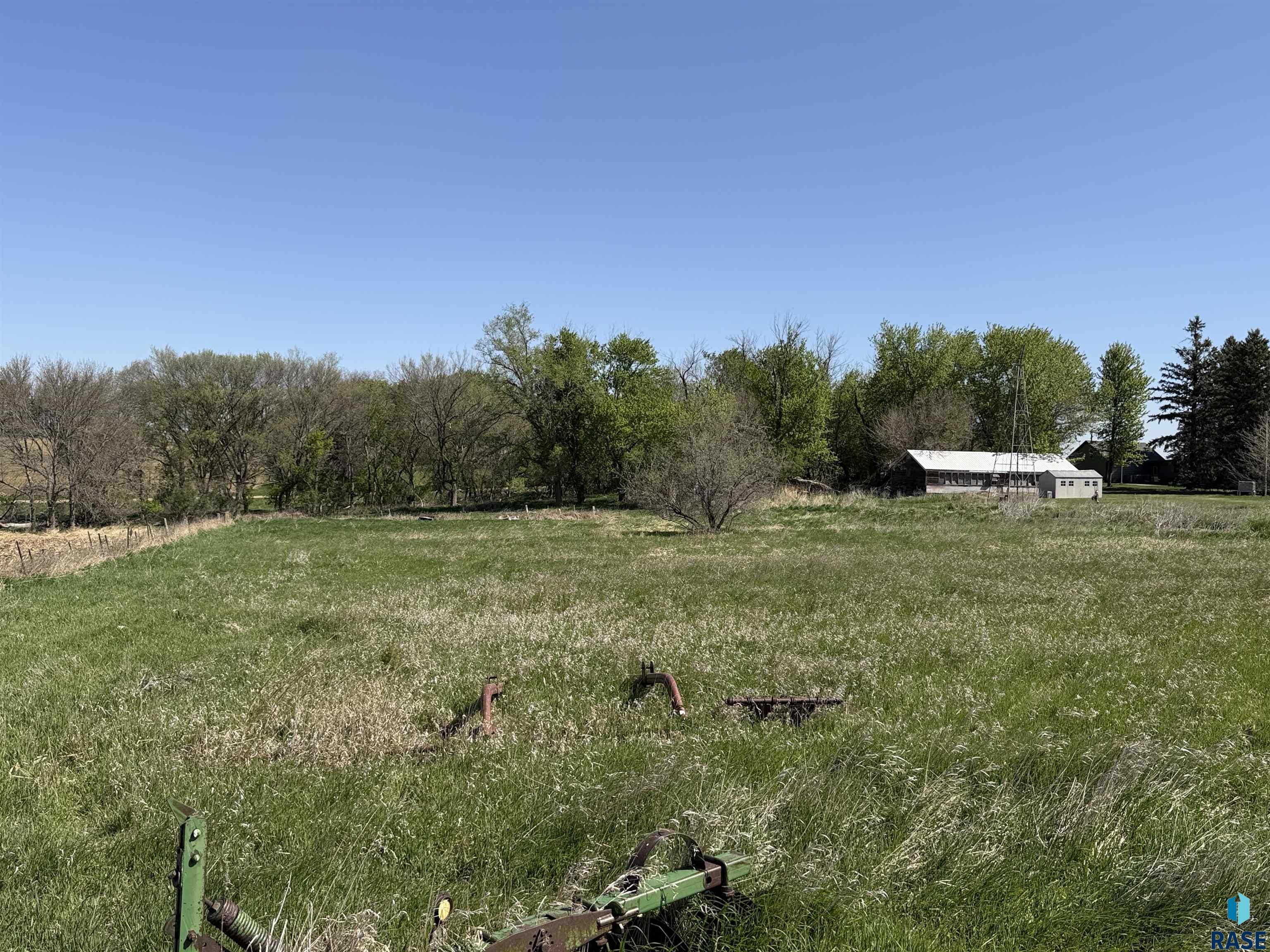 main property photo 29
