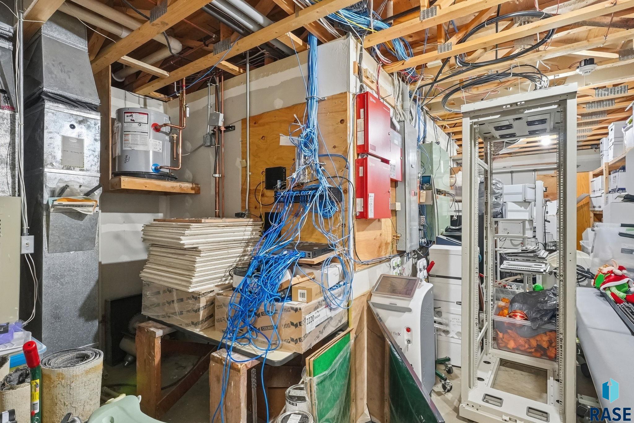 main property photo 25
