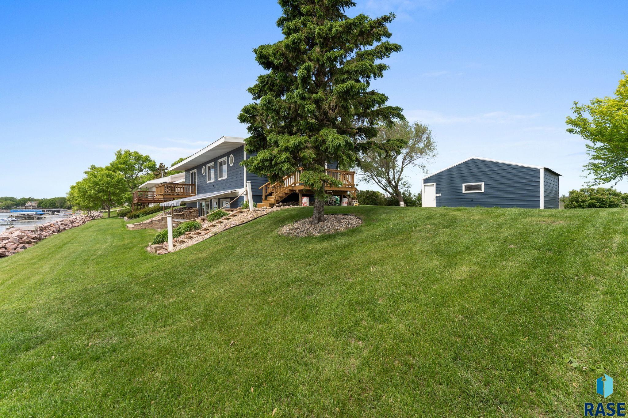 main property photo 51