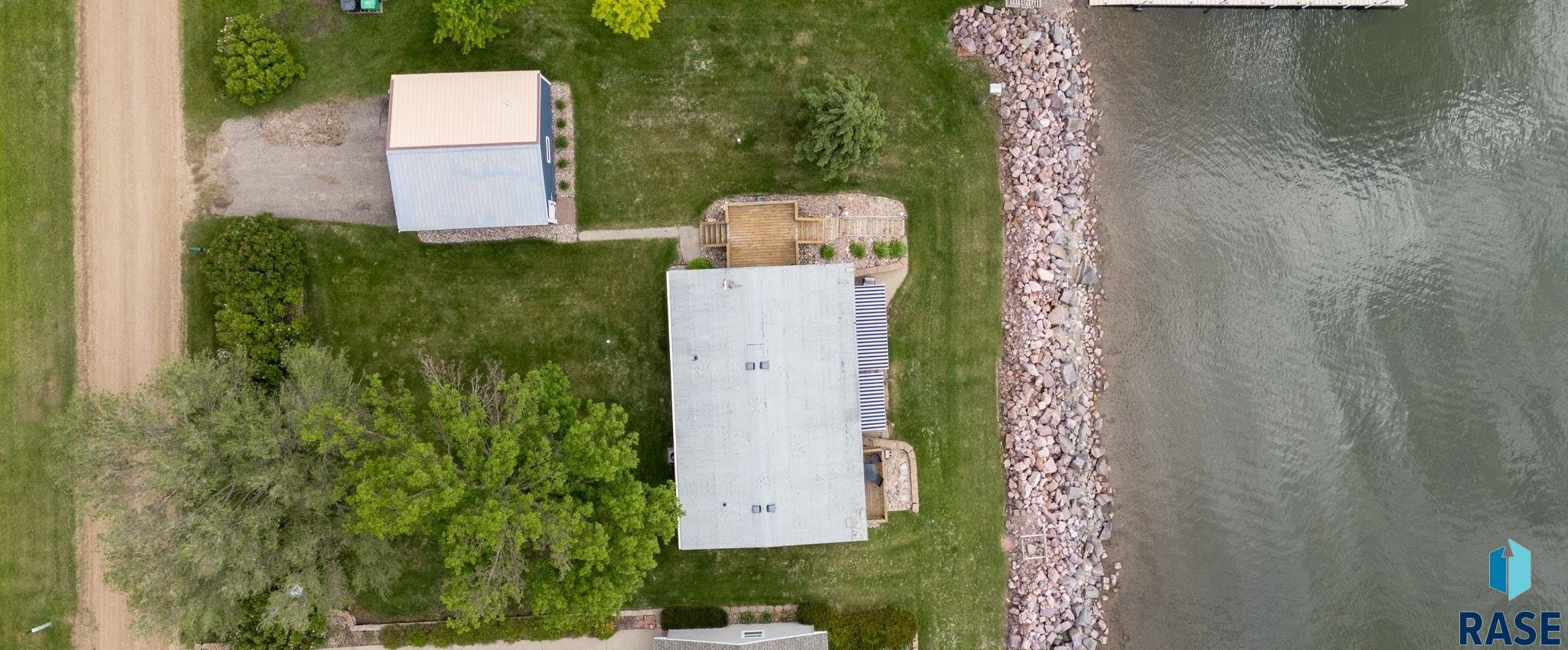 main property photo 59