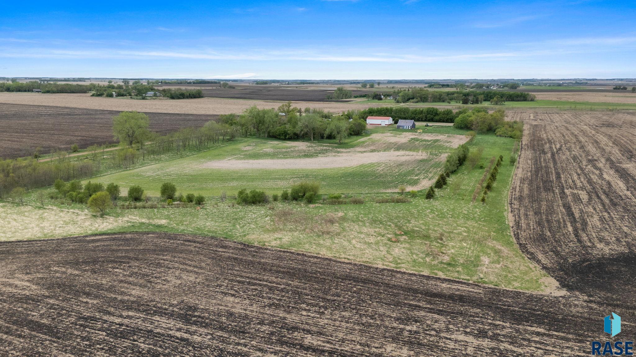 main property photo 20