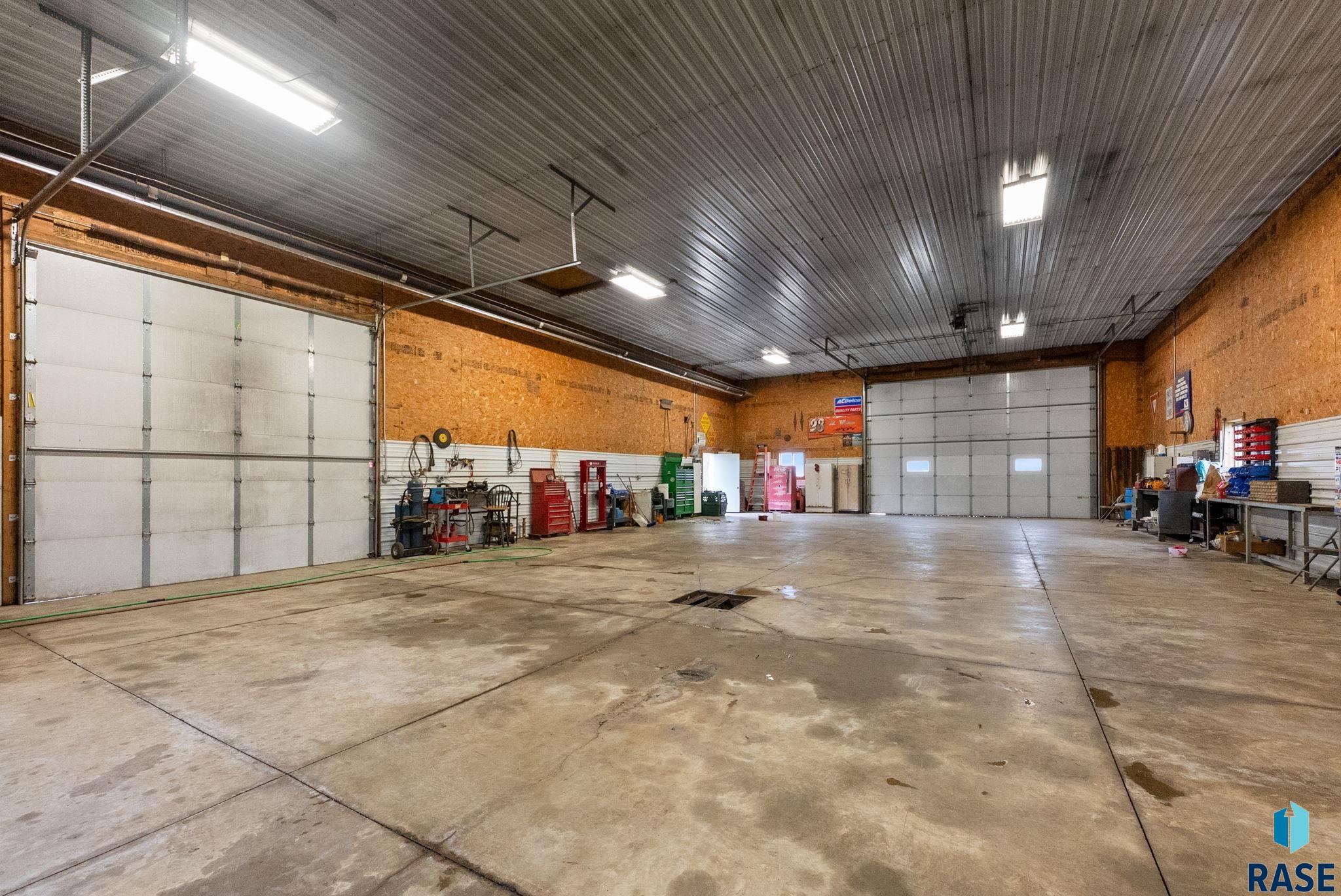 main property photo 39