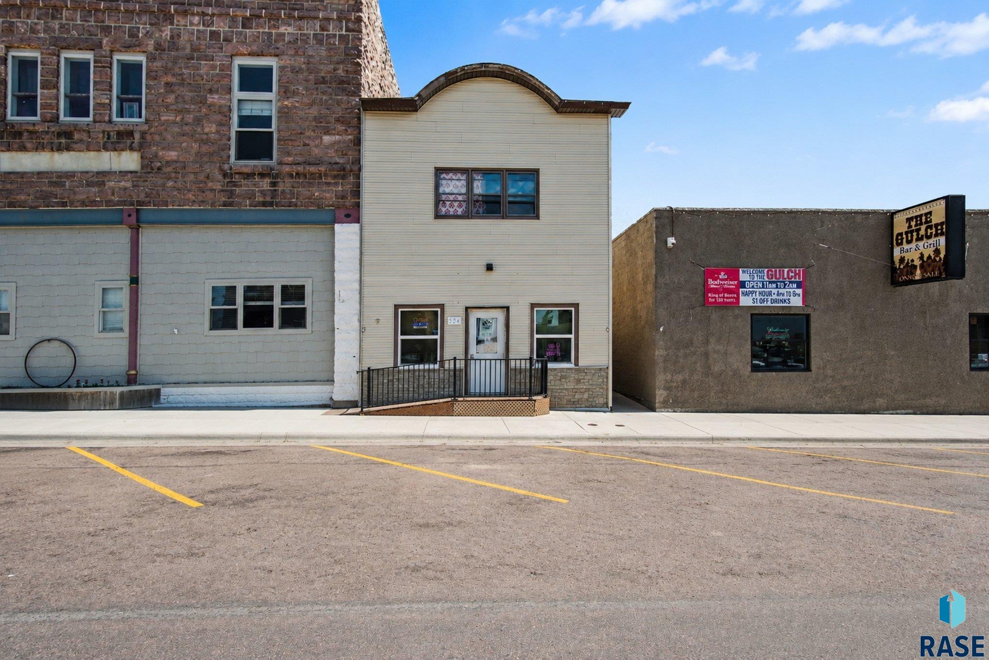main property photo 24