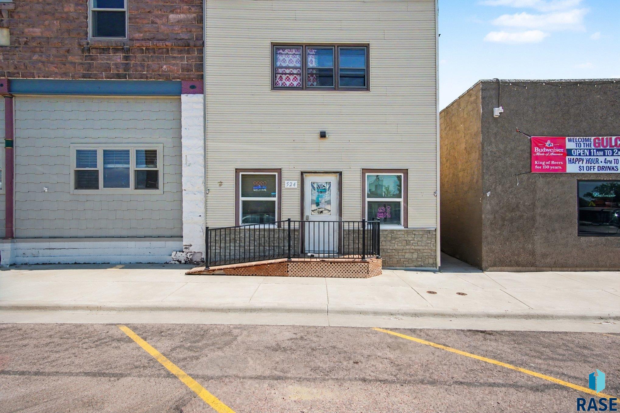 main property photo 25