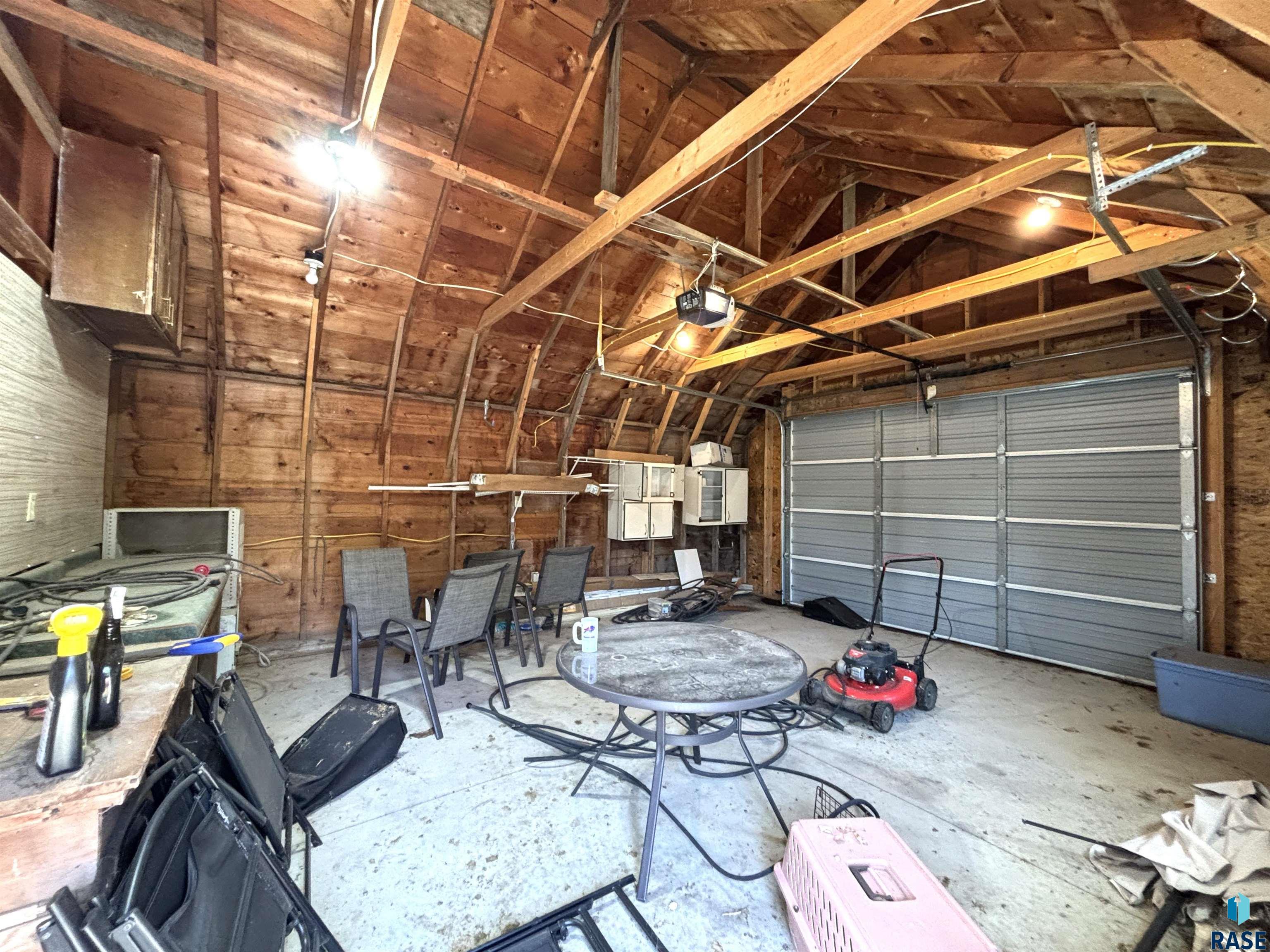 main property photo 67