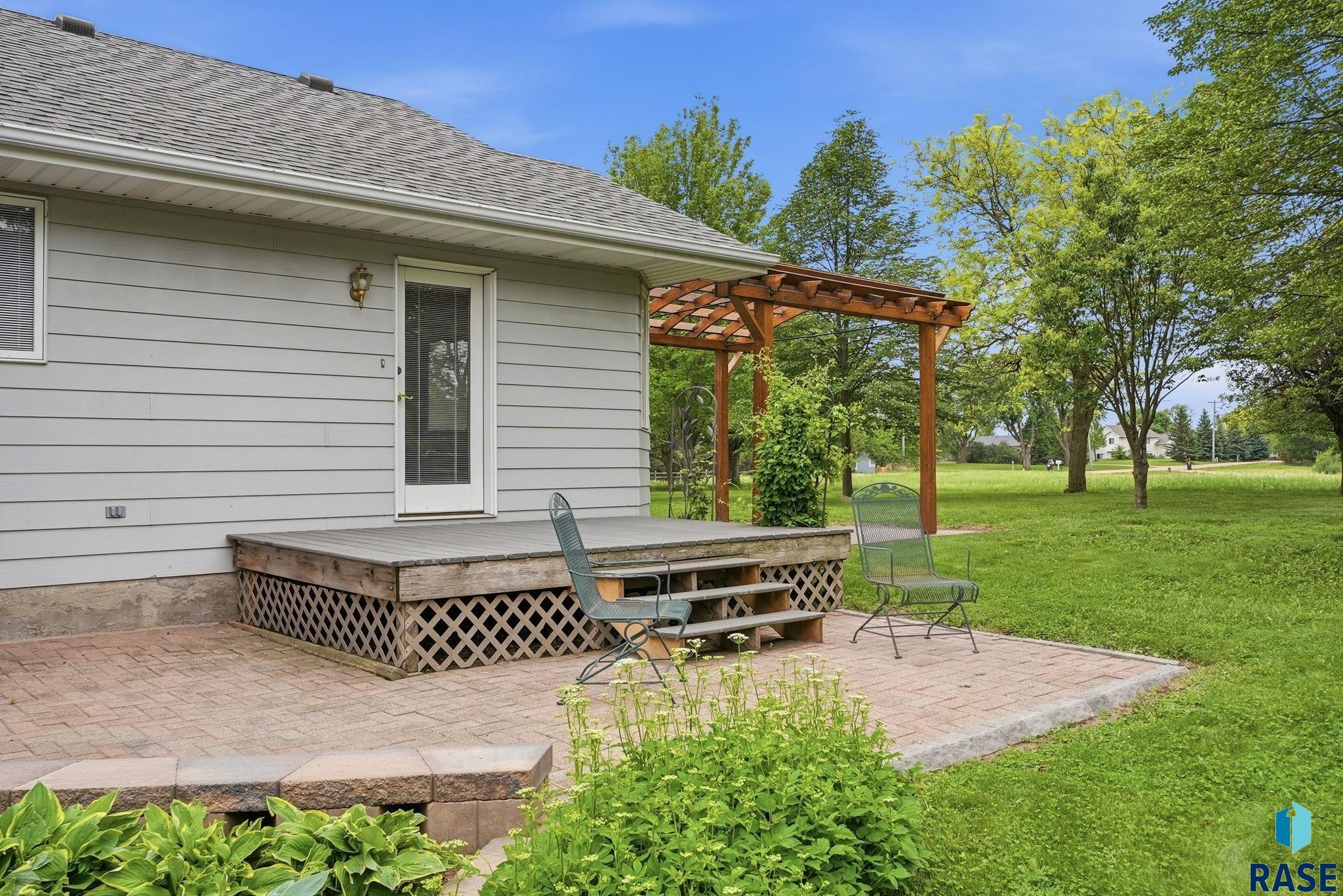 main property photo 50