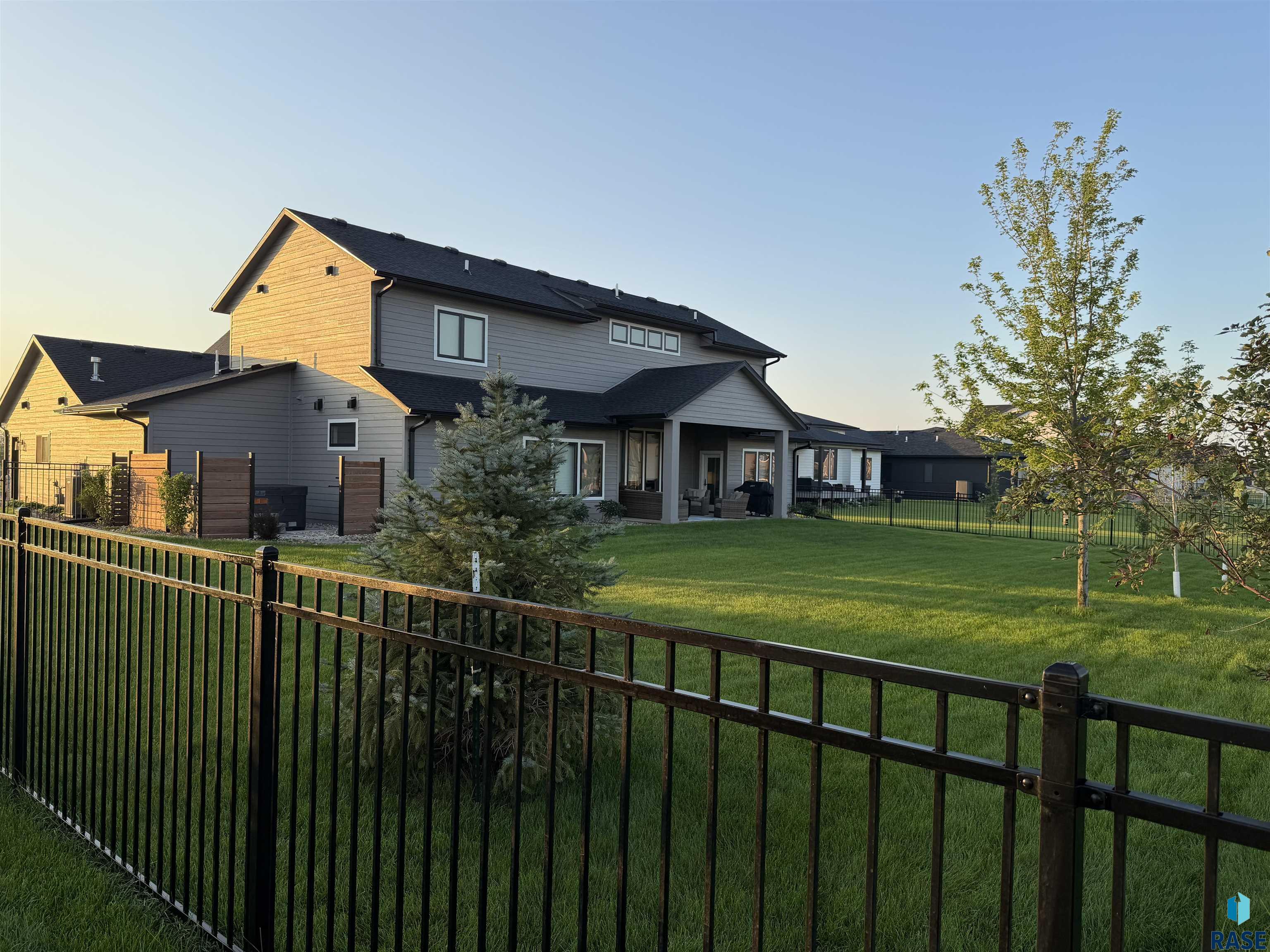 main property photo 48