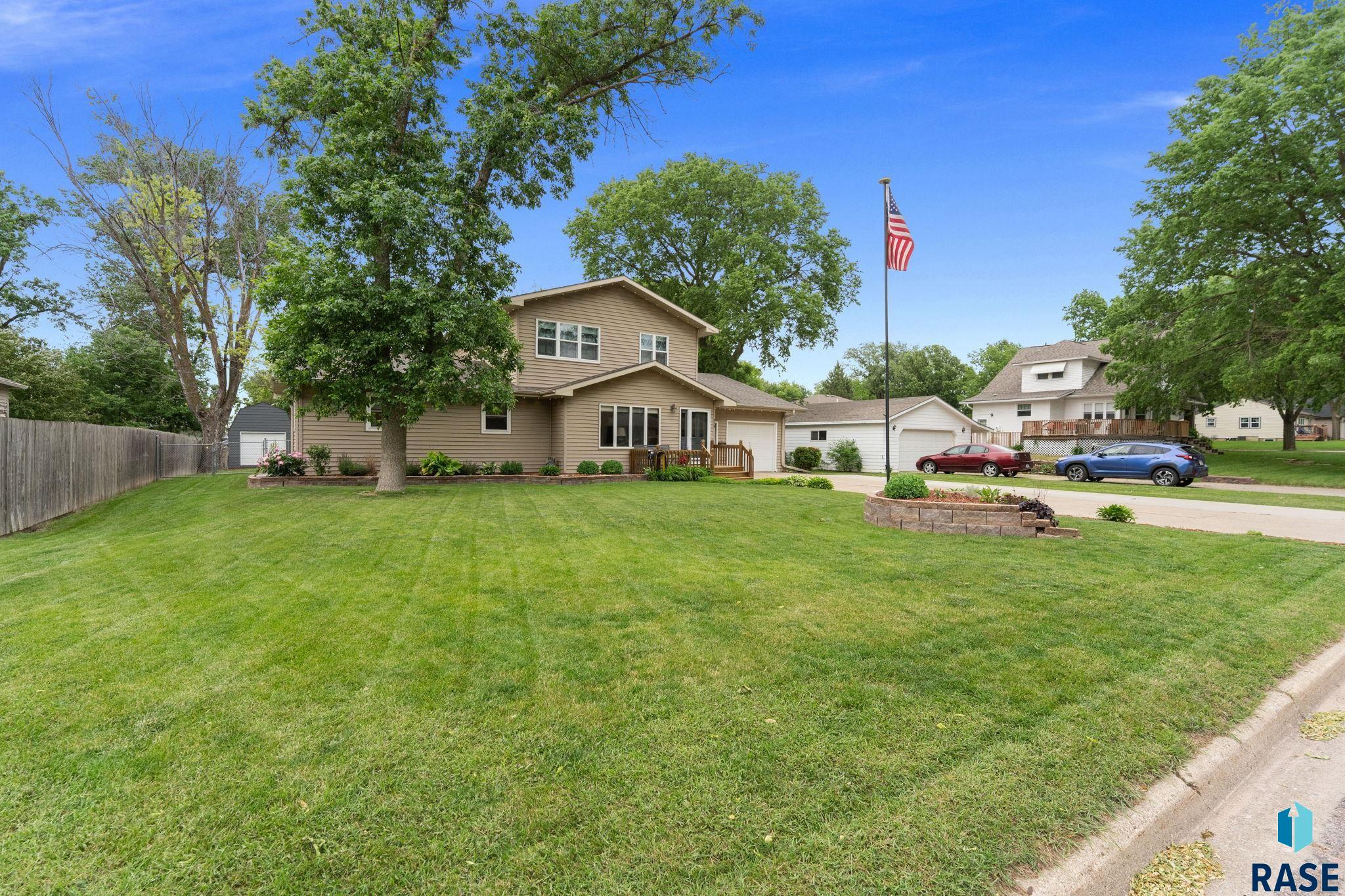 main property photo 4
