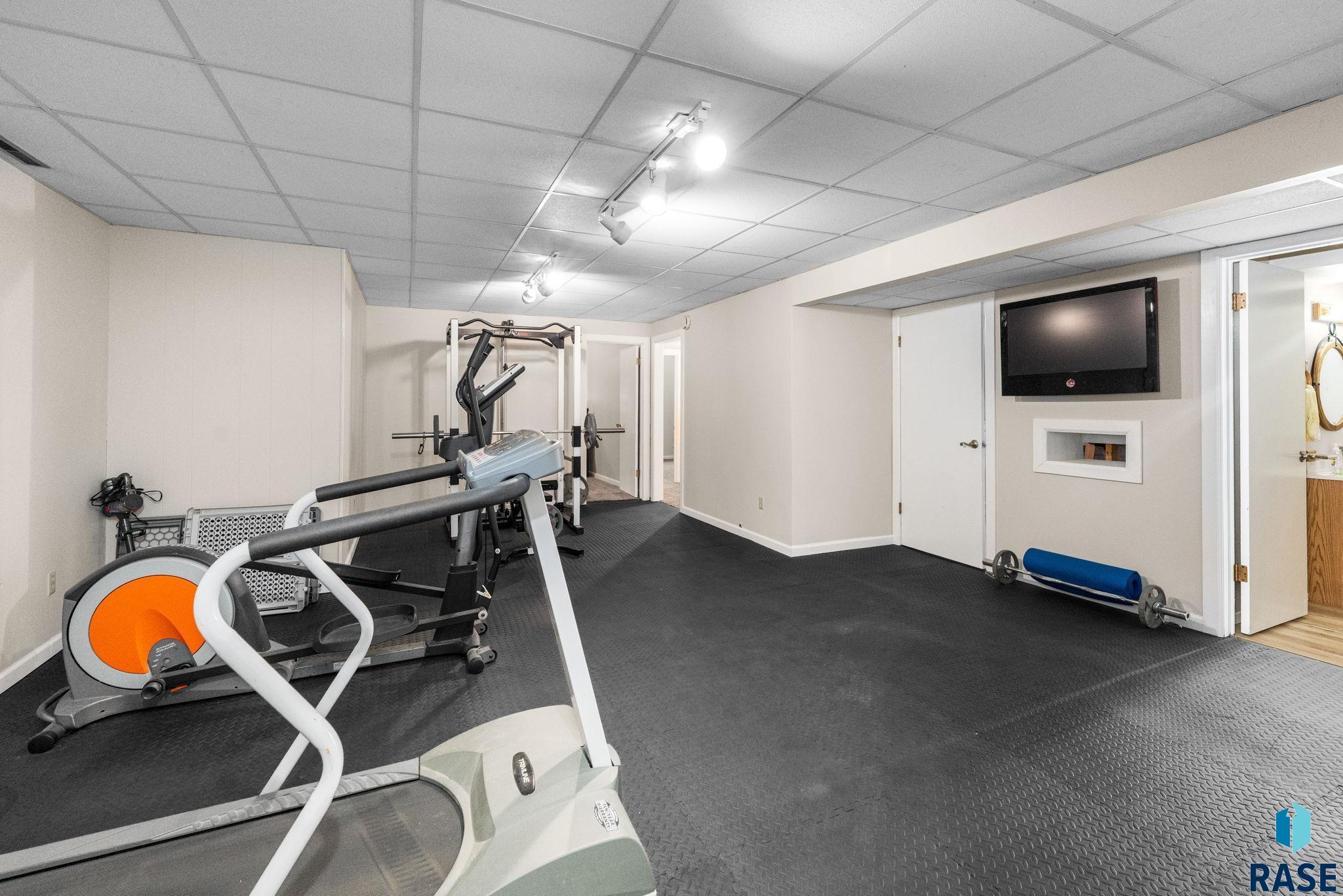 main property photo 67