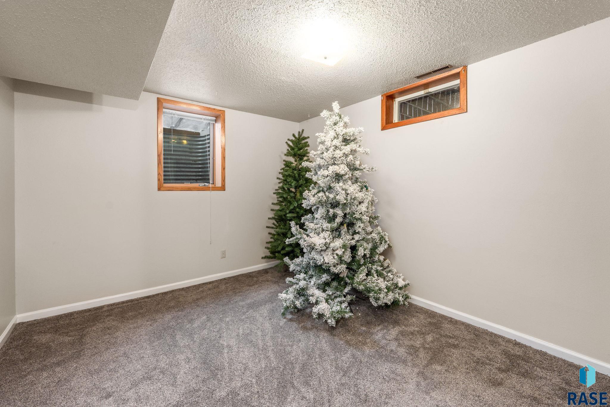main property photo 76