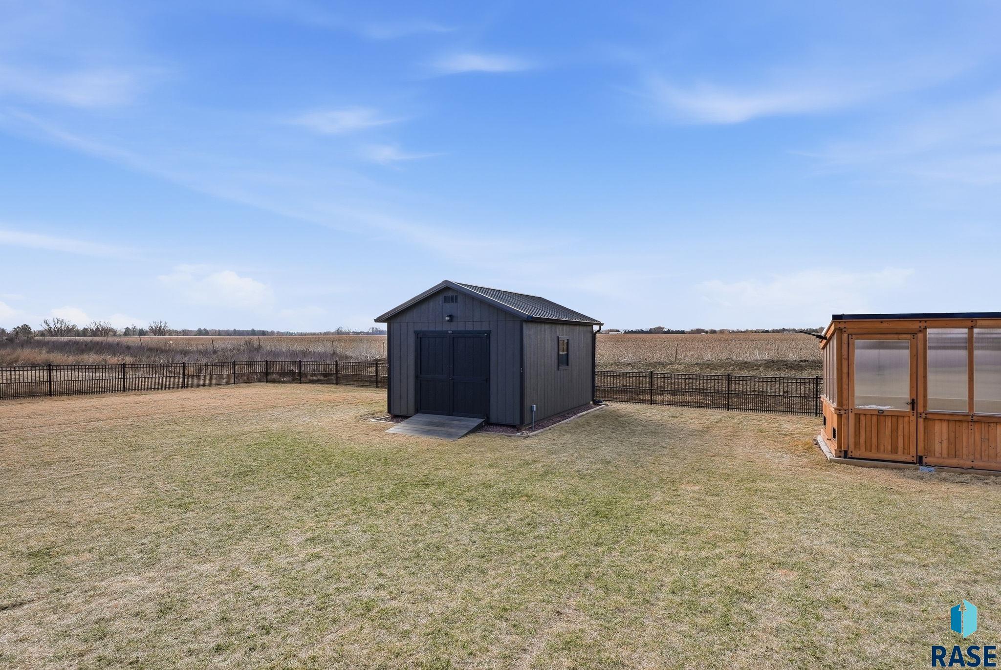main property photo 45