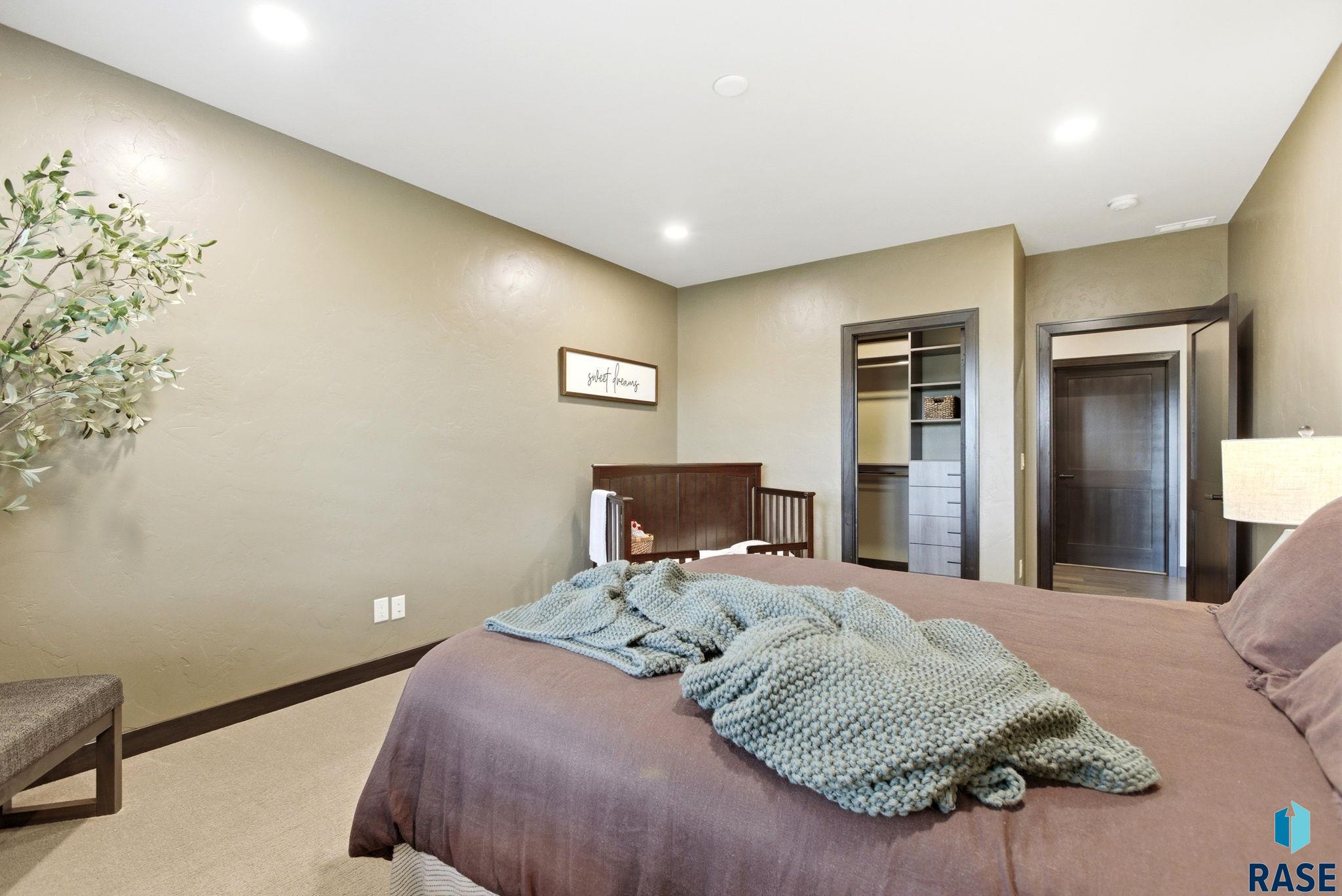 main property photo 66