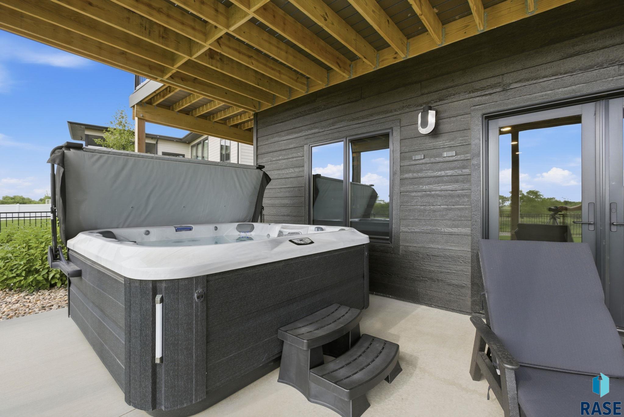 main property photo 71
