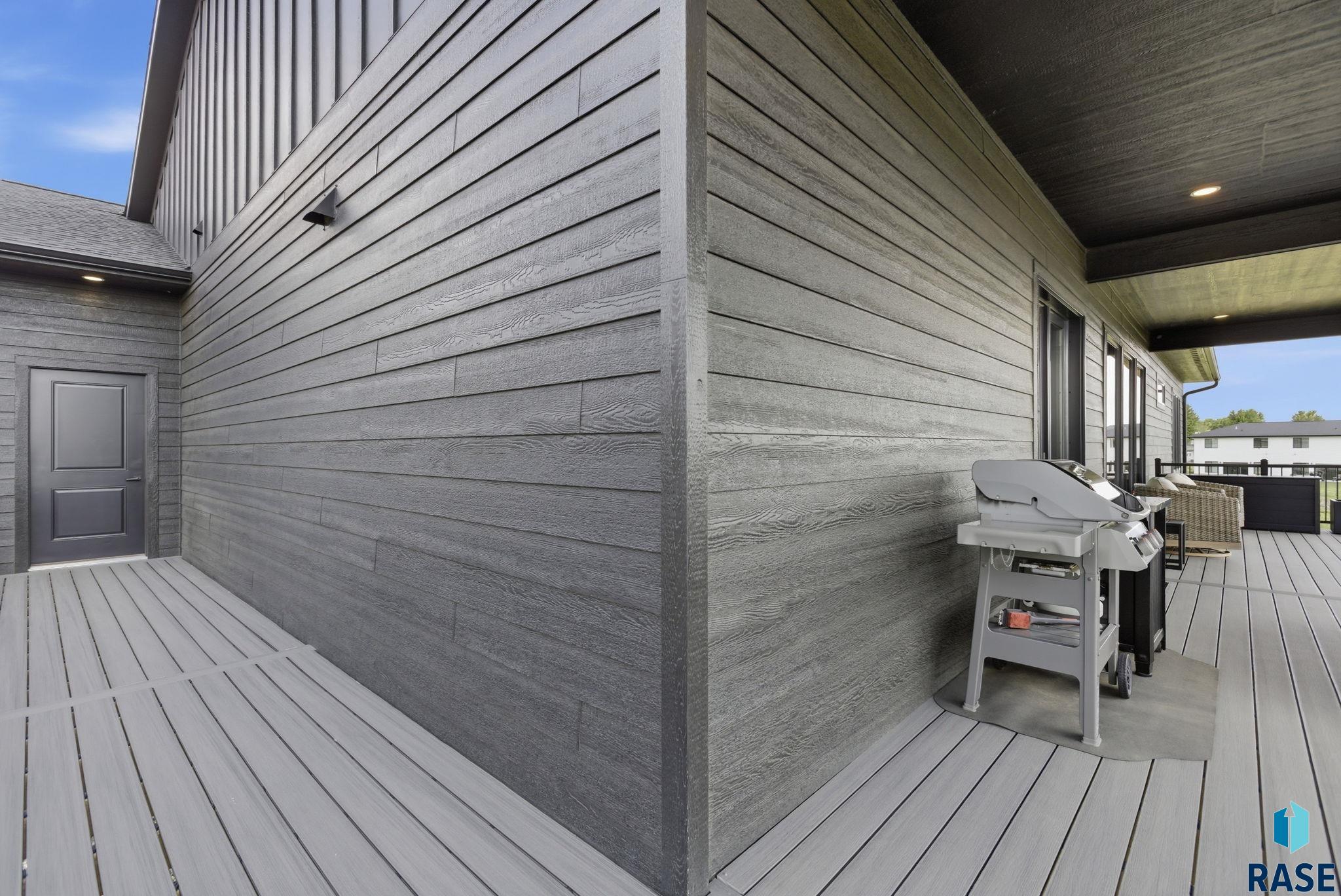main property photo 75
