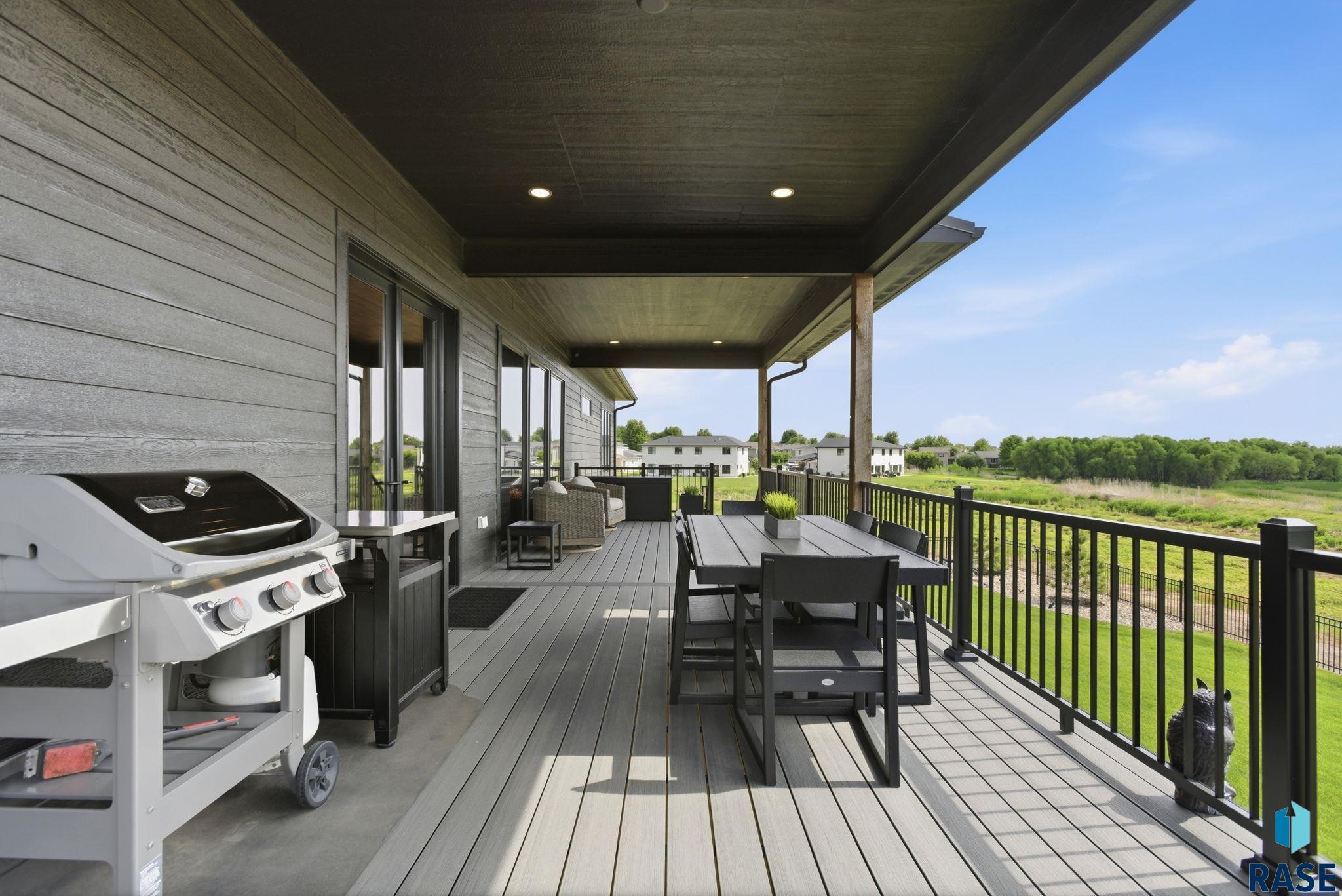 main property photo 76
