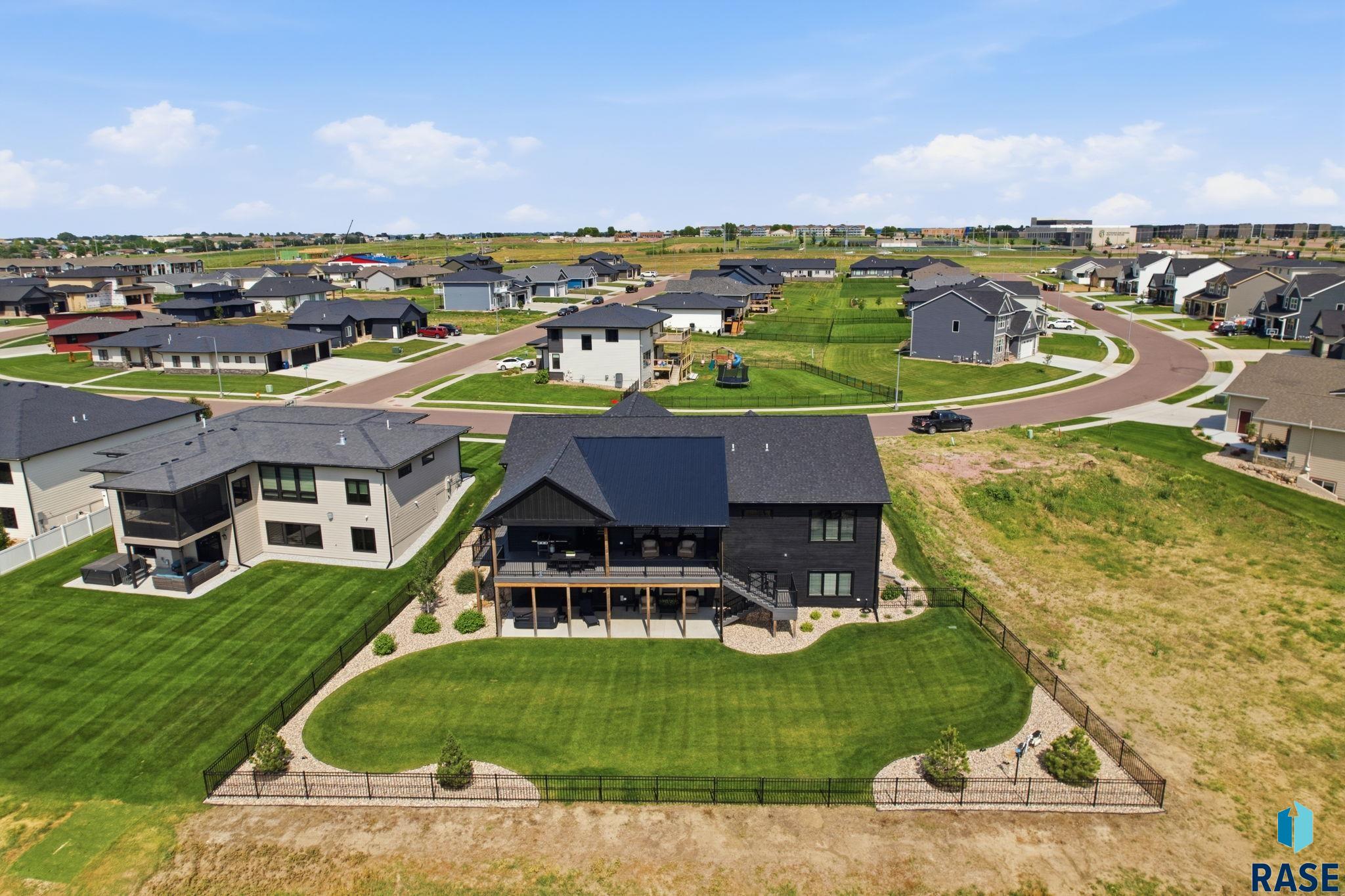 main property photo 83