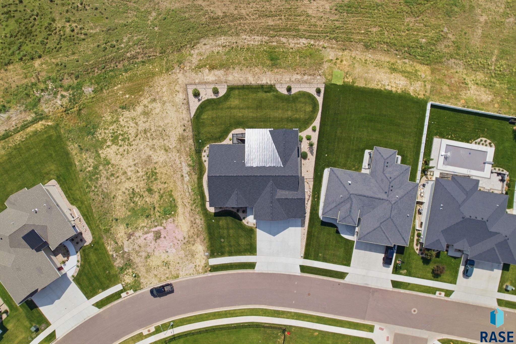 main property photo 84