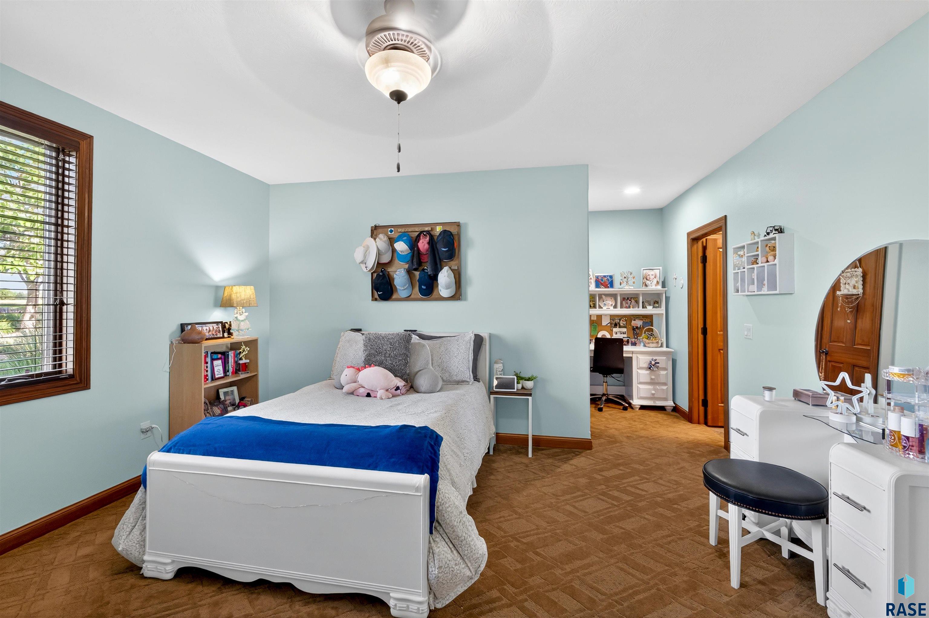 main property photo 60